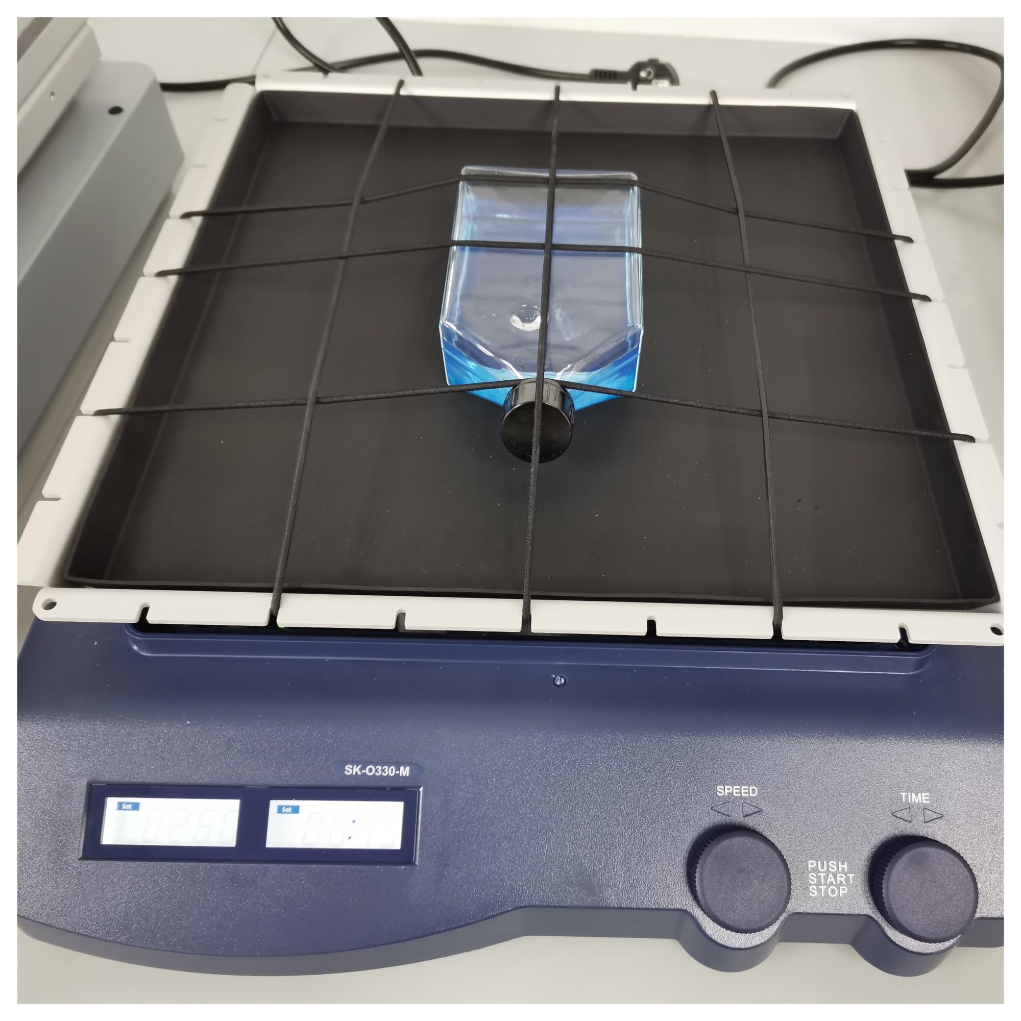 Labor-Rotationsoszillator, OEM Lab Tragbarer Mini-LCD-Kontinuierlicher Timerbetrieb Traglast 3 kg Mischrührer Rotierender Schütteloszillator Orbitalschüttler