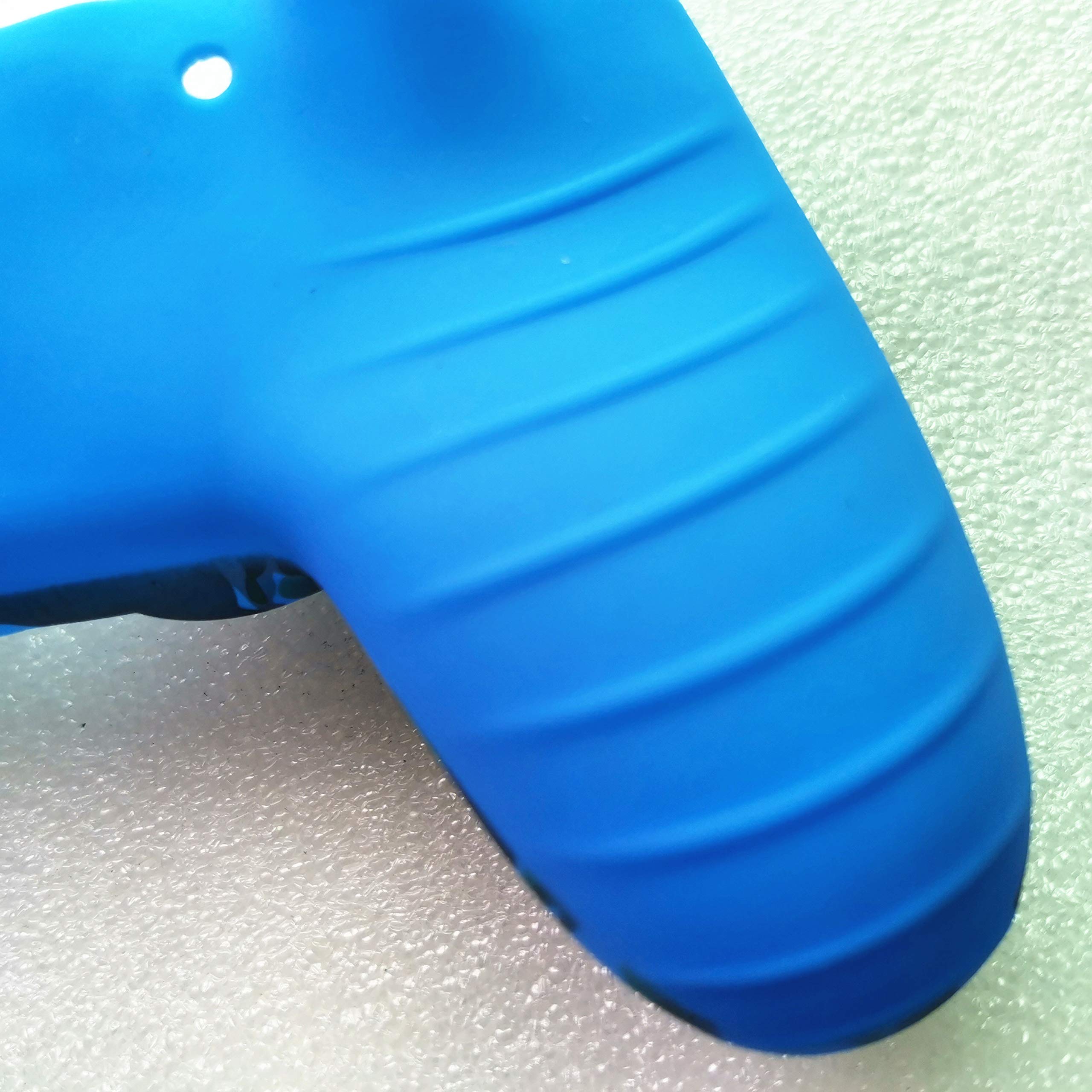 Silikon-Schutzhülle für PS4 Controller (1 x rutschfeste Hülle, 1 Paar L2 R2 Trigger Extender, 4 Daumengriffe, LED-Lichtleisten-Aufkleber) Schutz DualShock PS4/Slim/Pro (blaue Tarnung)