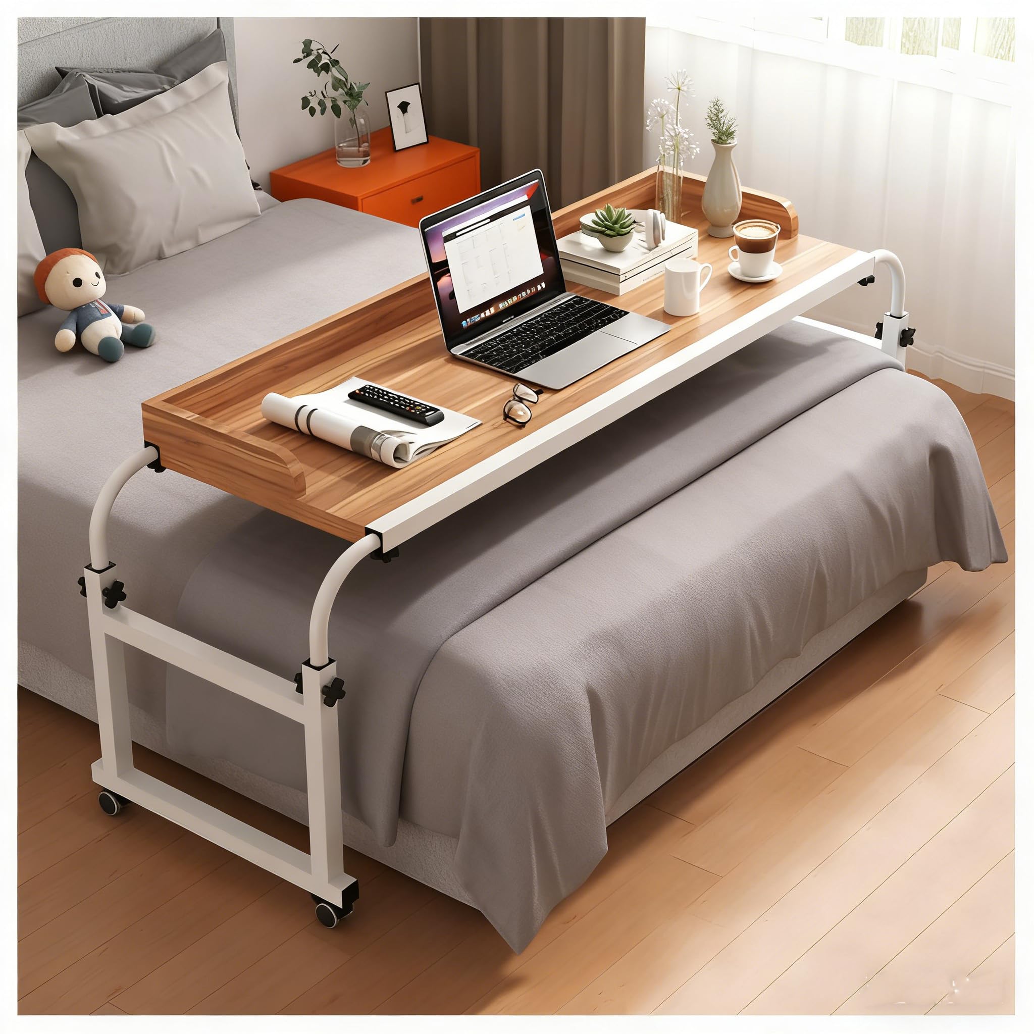 Scrivania Regolabile in Altezza sopra Il Letto 65-95cm,Tavolo per Mobilità sopra Il Letto con Ruote，Tavolo Mobile con Pannello，Ideale per Computer E Vassoio per Alimenti(Color:Legno)