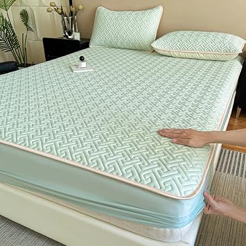 FCLDESHOP Soft Fitted Sheet,Summer Ice Silk Latex Fitted Sheet and Pillowcase Set, Washable Cool Silk Solid Color Mattress Protector,Green,180 * 200cm 3pcs