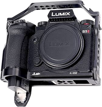 Amazon.com : Foto4easy s5ii cage rig for Panasonic LUMIX S5II