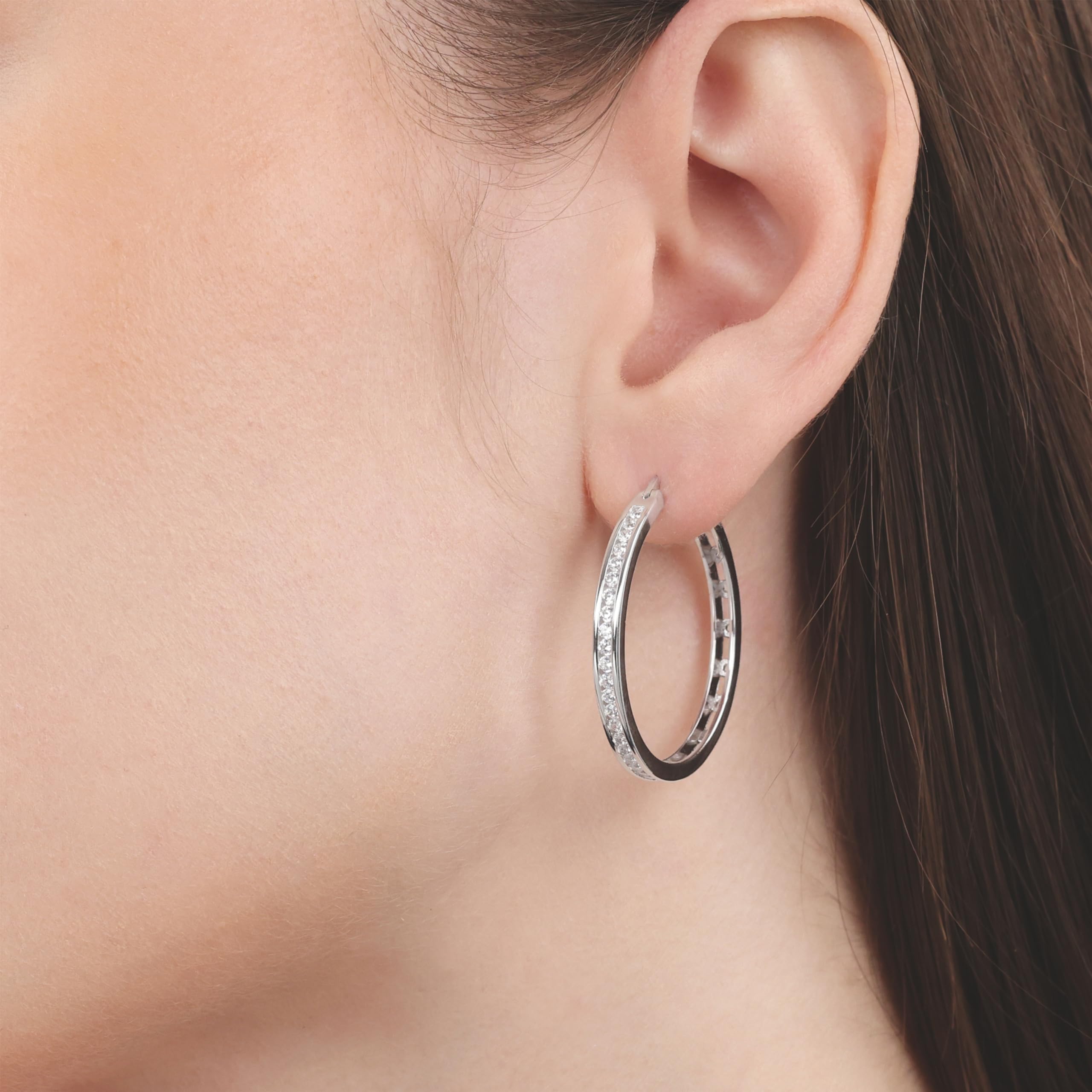 Tom Tailor Creolen für Damen, Sterling Silber 925, mit Zirkonia, 33 mm, silber, Geschenkidee, Ohrschmuck, Damenschmuck, 2100573