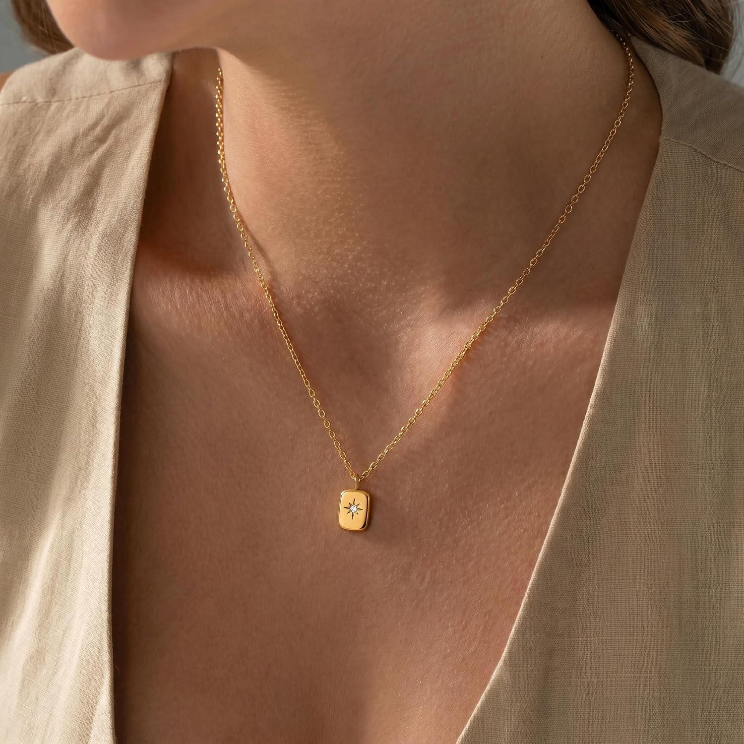 ZLP Dainty Gold Pendant Necklace for Women, 14K Gold Plated Brass Starburst Charm, Minimalist Chain Jewelry, Trendy Everyday Accessory, Gift for Her Graduation gfits
