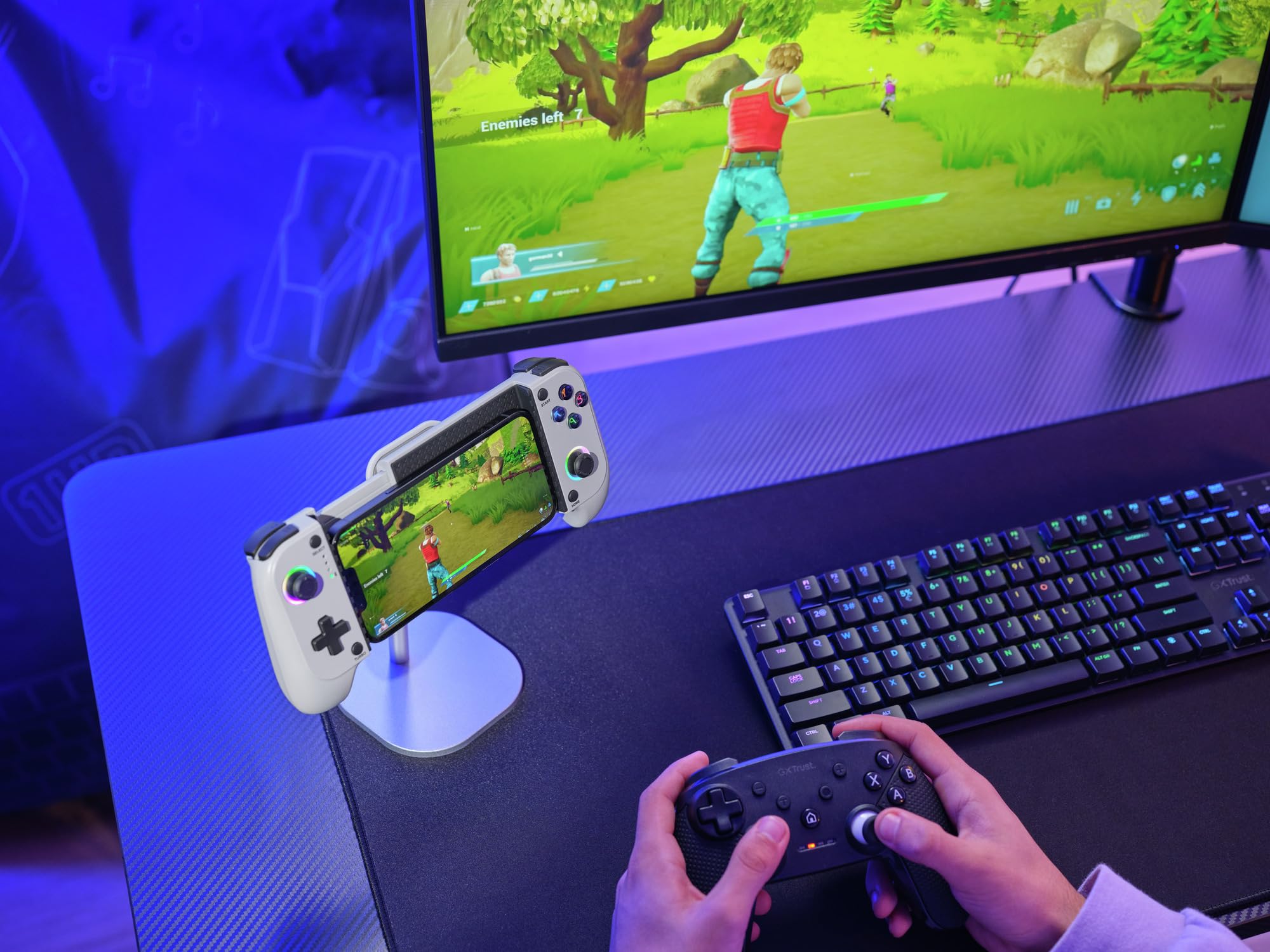 Trust Gaming GXTrust 735G Mylox Kontroler do Gier z Uchwytem na Telefon iPhone Android PS5 Xbox, Akumulator do 12h, Gamepad Bluetooth do Smartfona, Podświetlenie LED RGB, 18 Przycisków, Szary