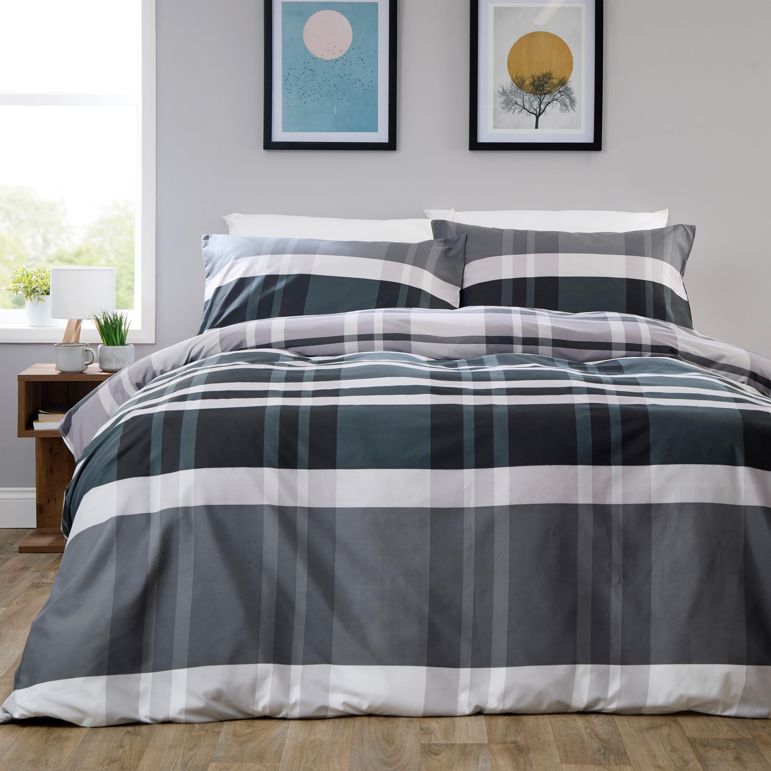 Olivia Rocco Easy Care Printed Duvet Cover Set 100% Microfibre Polyester Breathable Stylish Comforter Reversible Quilted Bedding Bed Sets With Pillowcases, Dylan Check Black Grey -King