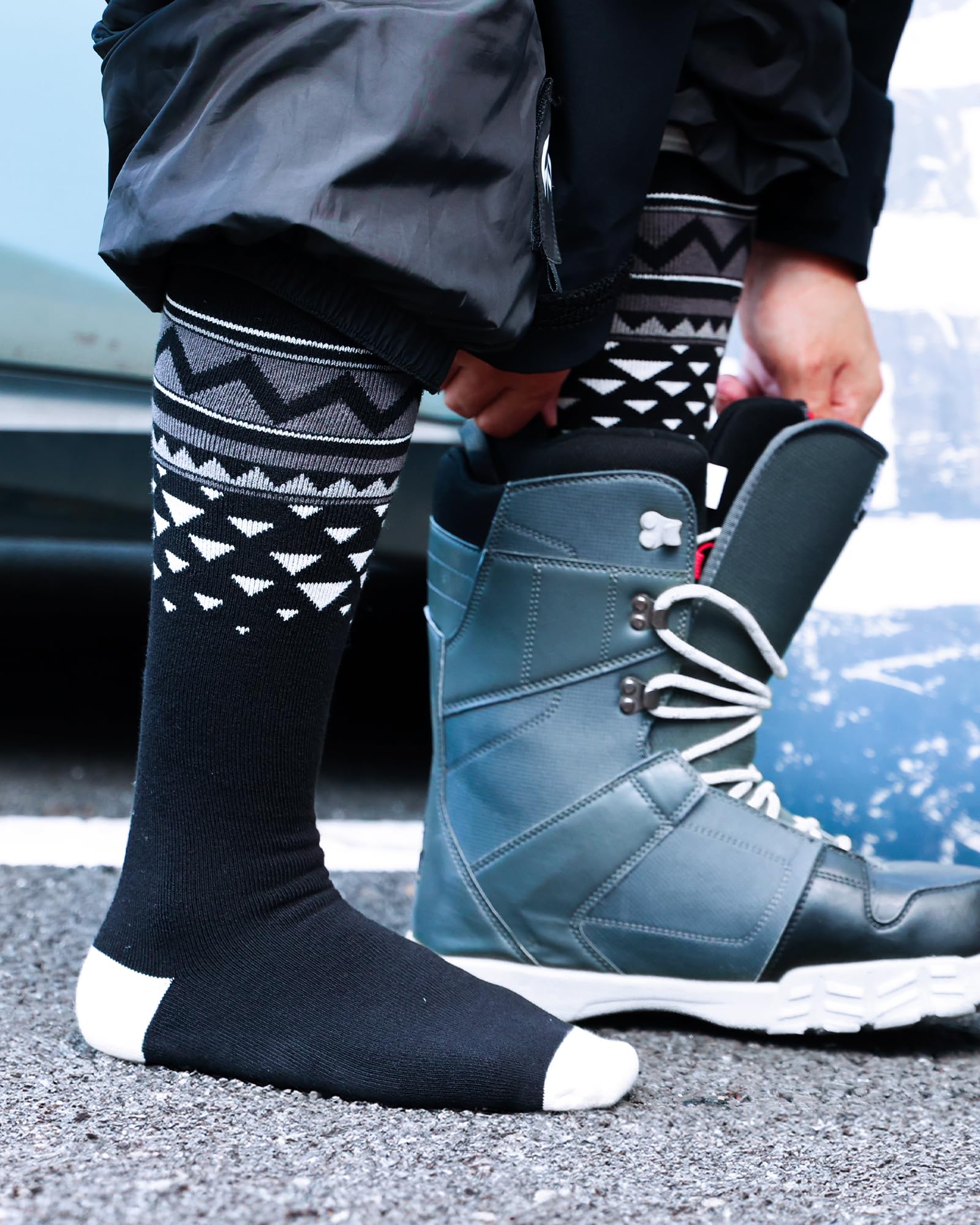 OutdoorMaster Chaussettes de ski, Lot de 2 Paires de Chaussettes de Ski et de Snowboard Pour Homme et Femme avec Design OTC avec Manchette Antidérapante