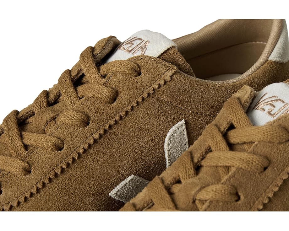 VEJA Volley - Right View