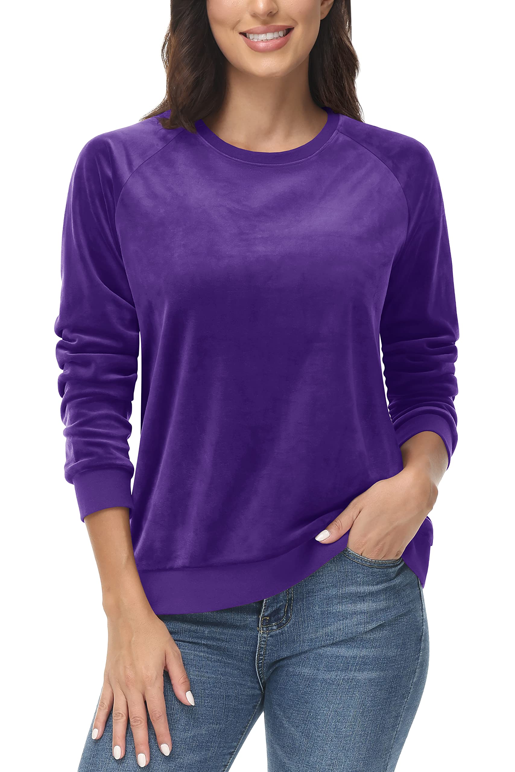 MAGCOMSEN Women's Velour Sweatshirts Crewneck Long Sleeve Casual Pullover Soft Warm Shirts Velvet Tops Winter Fall