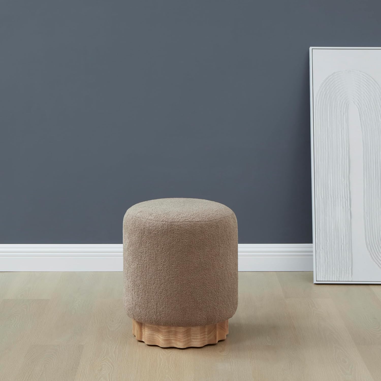 SAFAVIEH Couture Collection Nikolas Light Brown Boucle/Natural Round Foot Stool Ottoman (Fully Assembled)