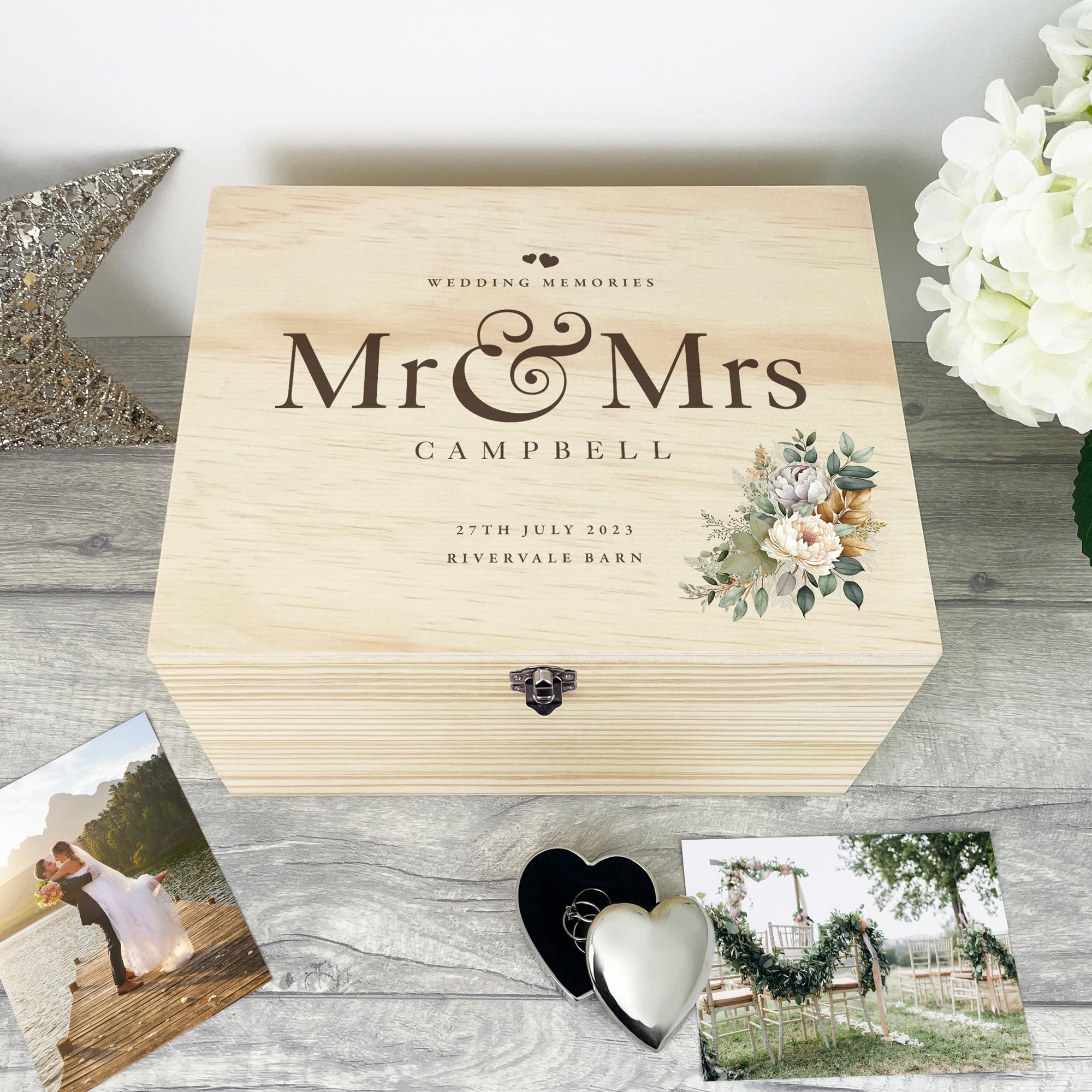 Caja de recuerdos de madera personalizada con diseño floral bohemio | Regalo personalizado con texto personalizado para mensaje, lugar, nombres, apellido y fecha | Regalo perfecto para el día de la