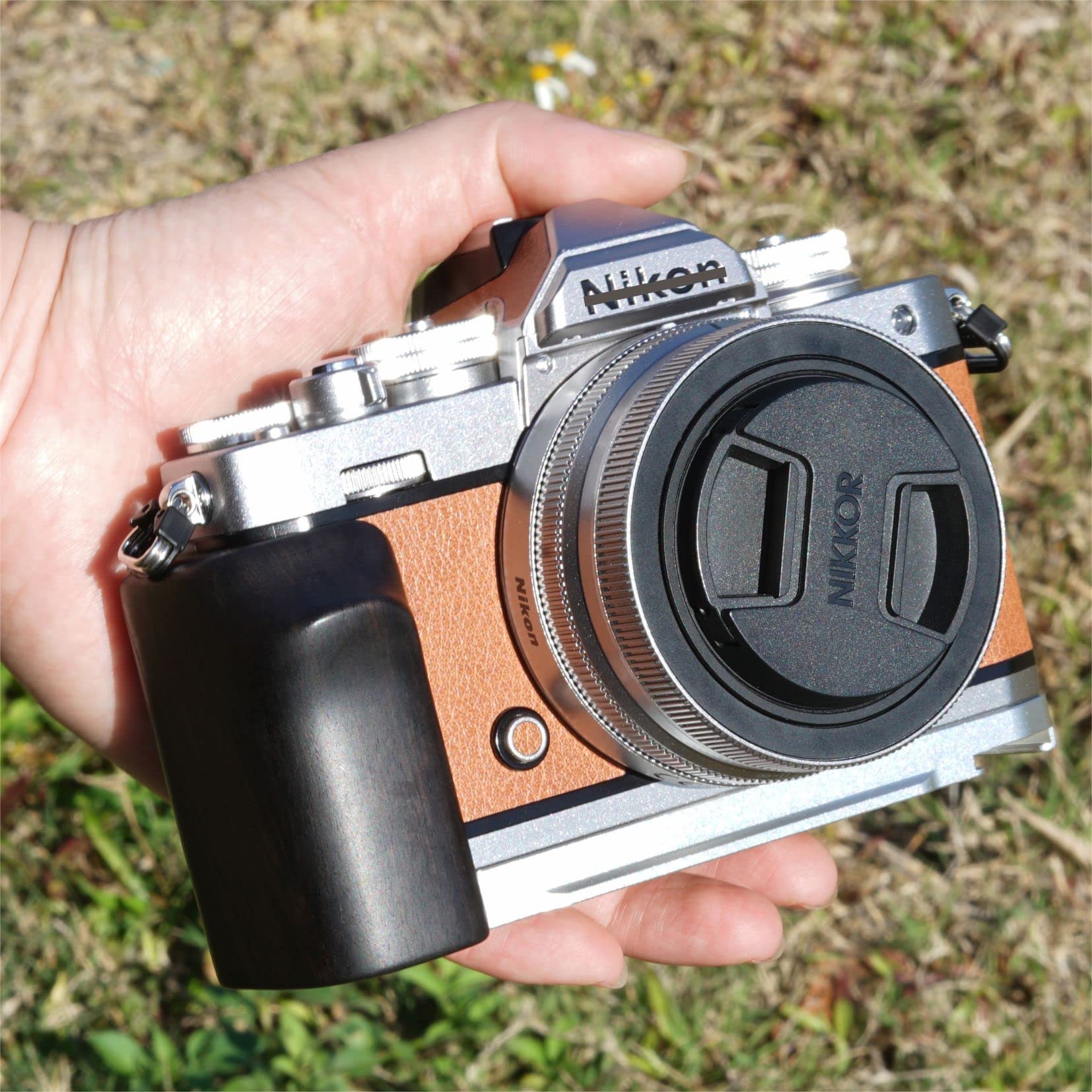 ☆極上美品☆ニコン NIKON Zfc 本体➕ カメラ用カメラグリップ Amazon