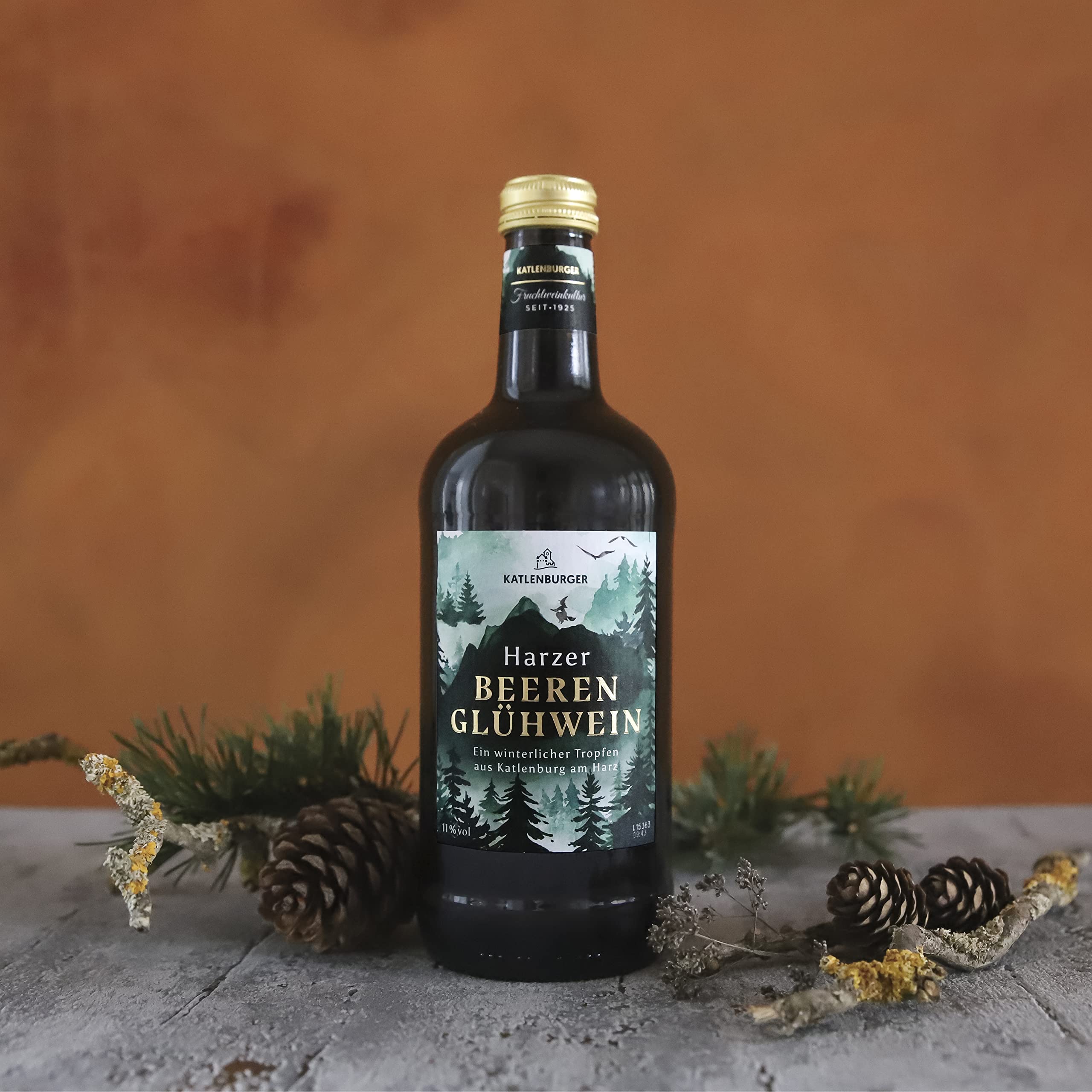 KATLENBURGER - Harzer Beerenglühwein | Beeren Glühwein mit Glühweingewürz. Strahlt die HARZlichkeit der Heimat von KATLENBURGER wider. Ein ganz besonderer Wintertrank. Inhalt: 6x 500ml und 11% vol.