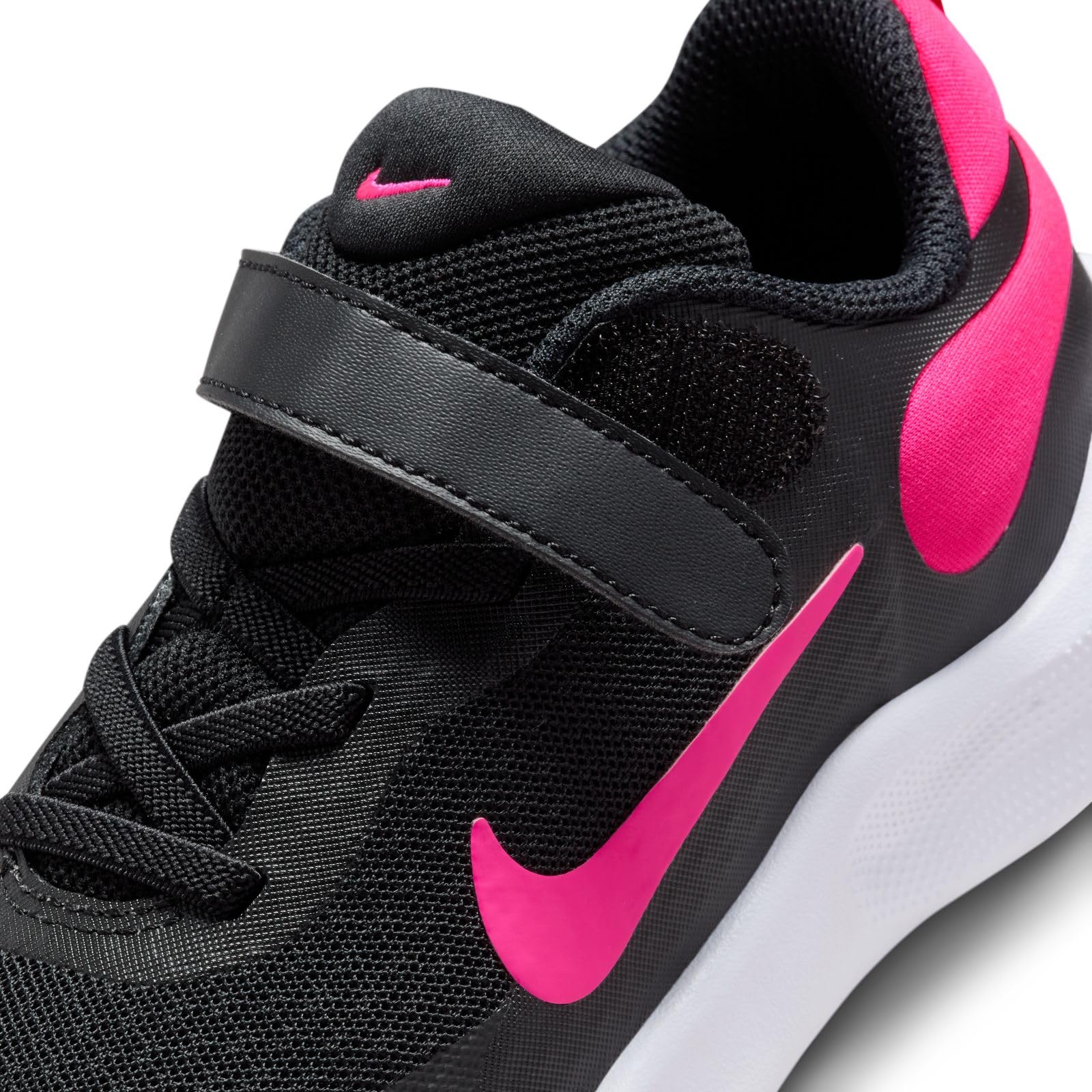 Nike Revolution 7 Chaussure de Course sur routeMixte Enfant