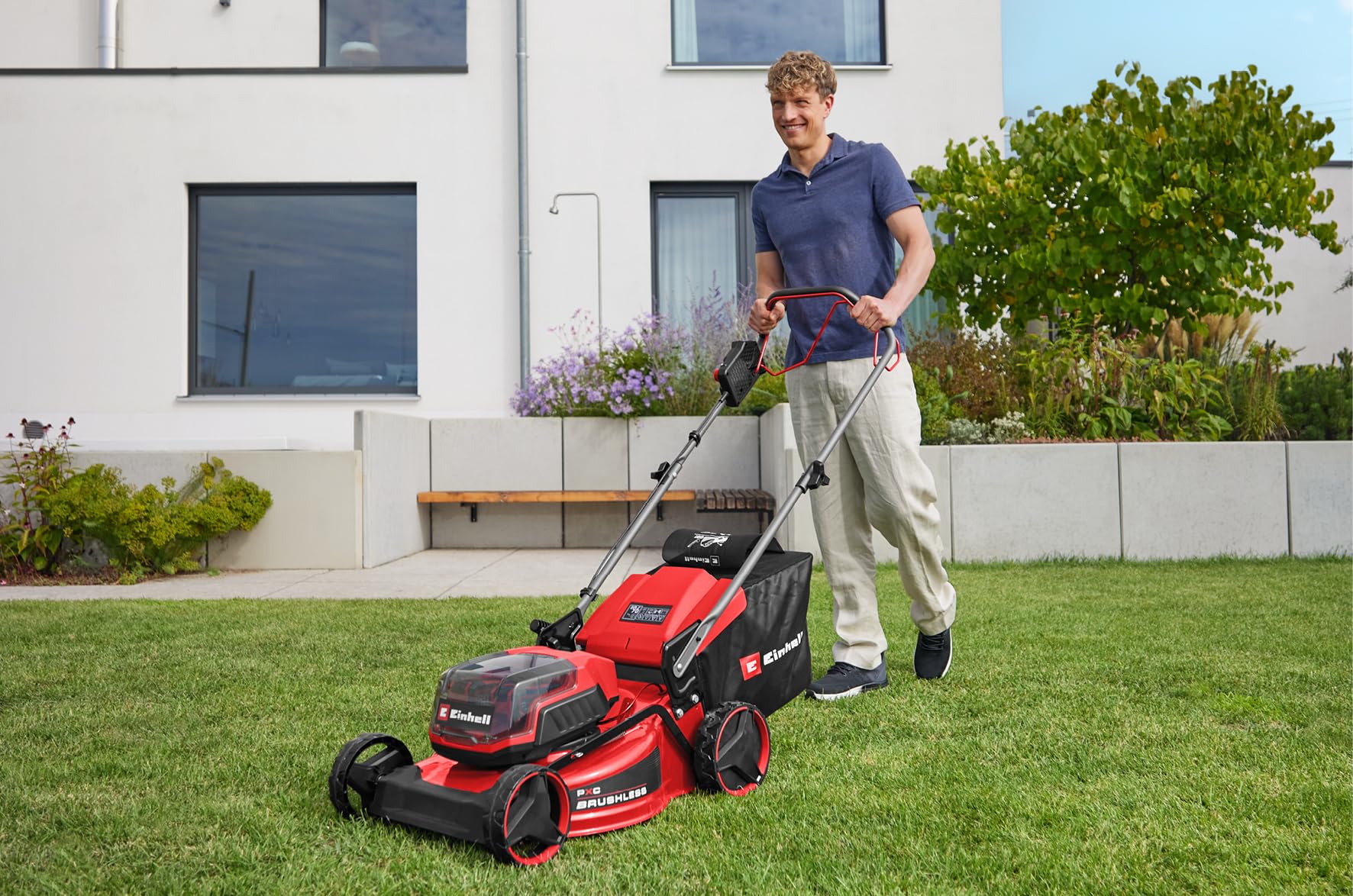 Einhell Kit cortacésped con batería GC-CM 36/46 S Li BL Power X-Change (36V, 46 cm de Ancho de Corte, hasta 500 m², Brushless, accionamiento de Rueda, Cesta 50 L, Incl. 2x4,0Ah + 1 Twincharger)