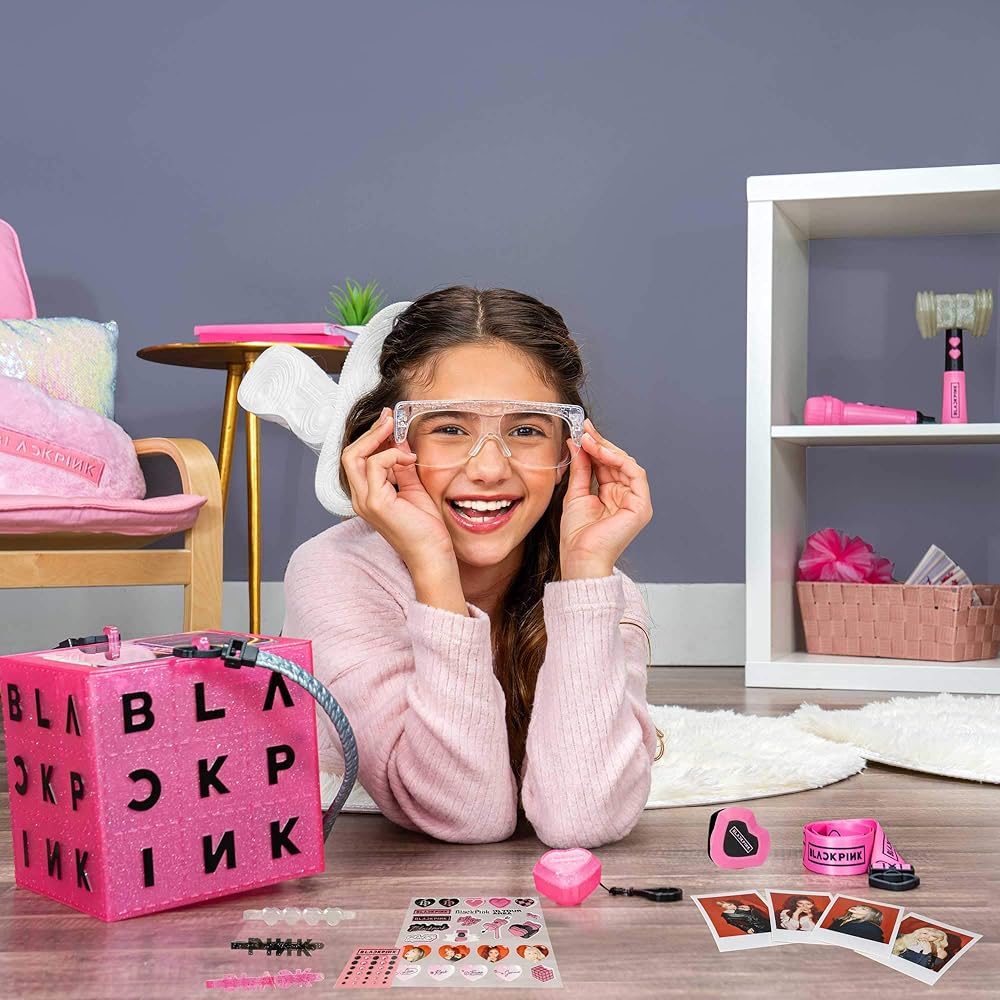 BlackPink VIP All Access Box - Includes 13 Surprises France | Ubuy