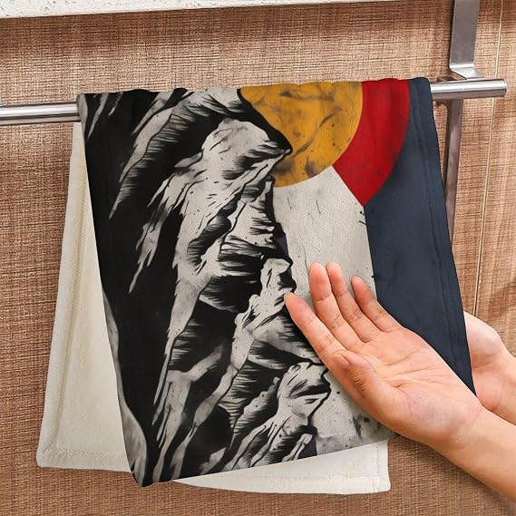 Colorado Flag Mountain Hand Towels Washcloths Lightweight Ultra Absorbent Quick Drying Soft Towels for Bath/Yoga/Golf/Face Towel Men/Women 28.7 * 13.8in