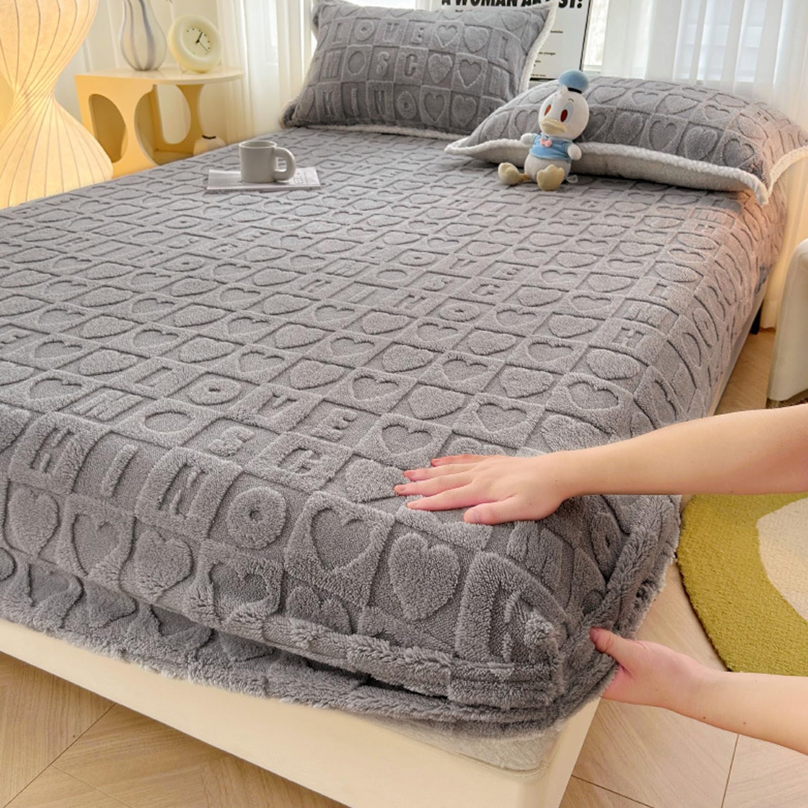 Luxury Mattress Covers Plush Bed Sheet Mattress Protector Fitted Sheet，lannel Ultra Soft Solid Color Fitted Bed Sheets Breathable Sheets, Pillowcases Elastic Fitted Mattress Topper(Grey,150 * 200cm)