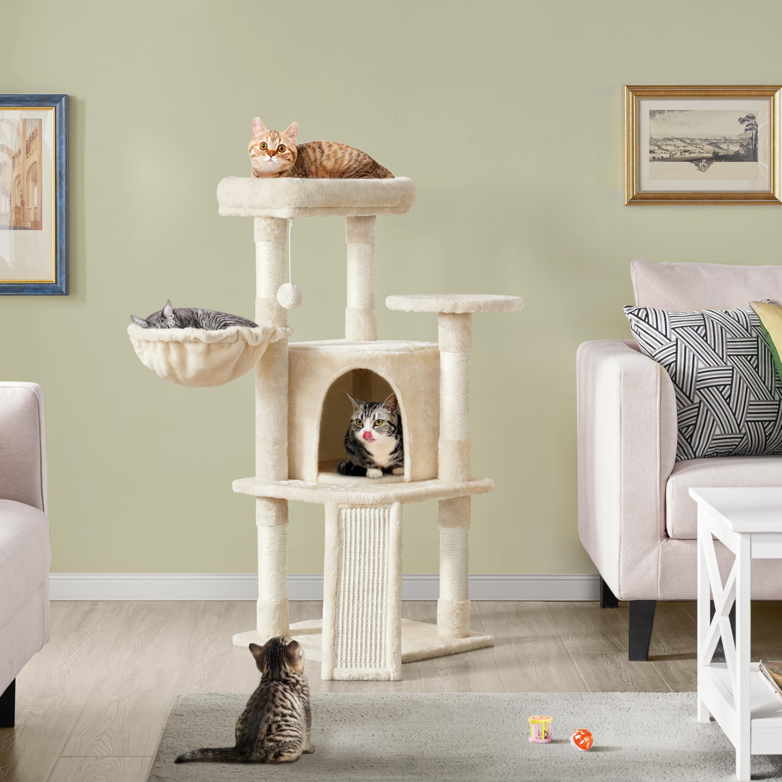 Tiragraffi per Gatti Alto 106 cm Albero per Gatti Multilivello in Peluche con 2 Trespoli 1 Grotta 1 Cestino 5 Pali in Sisal e 1 Pompon Beige