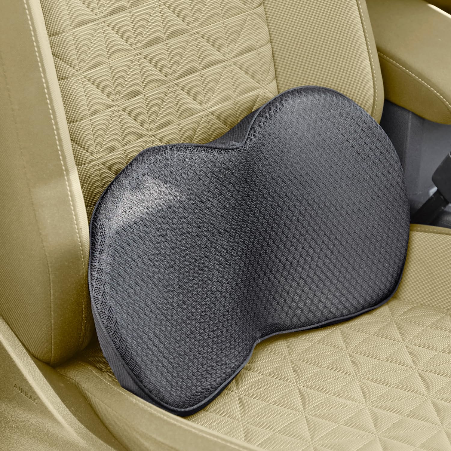 Coussin lombaire ergonomique noir améliore posture assise et soutien bas du dos
