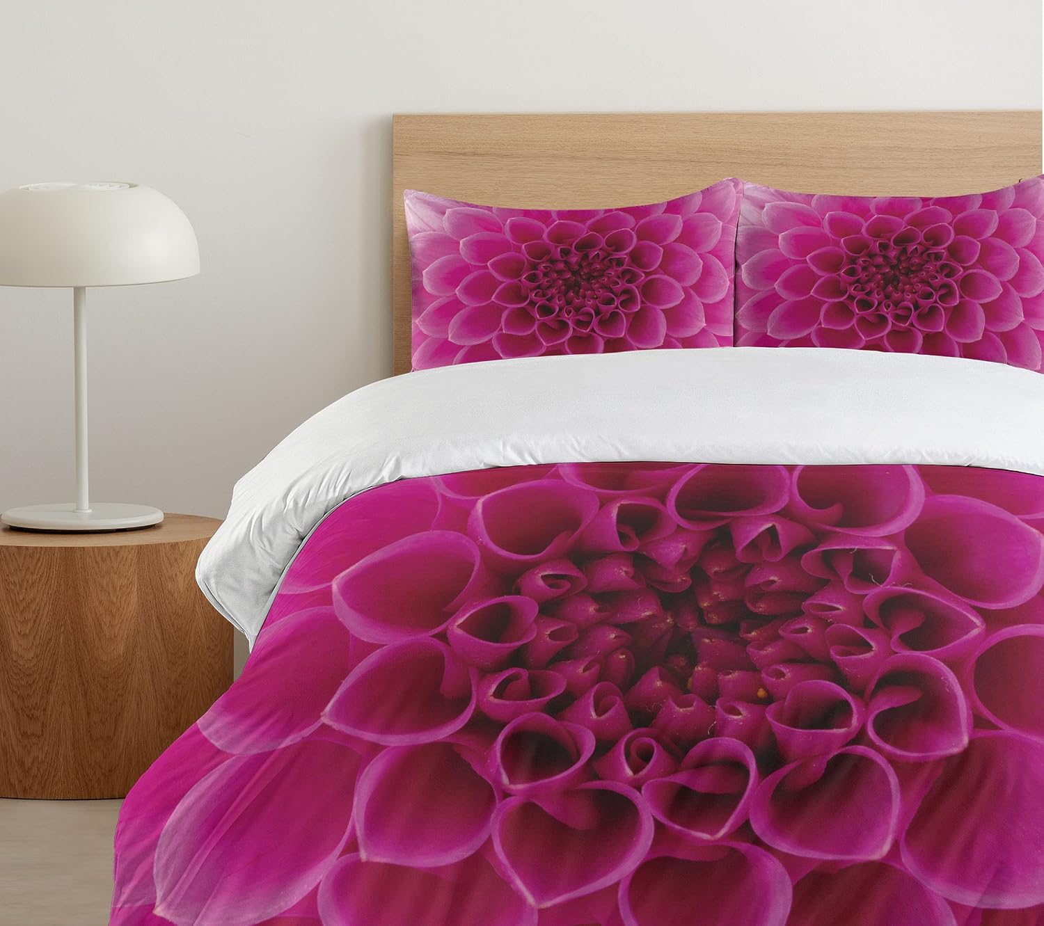 Ambesonne Floral Duvet Cover Set, Close-Up Flower Petals Florets Nature Beauty Fragrance Botany Bloom Fresh Picture Print, Decorative 3 Piece Bedding Set with 2 Pillow Shams, Queen Size, Magenta