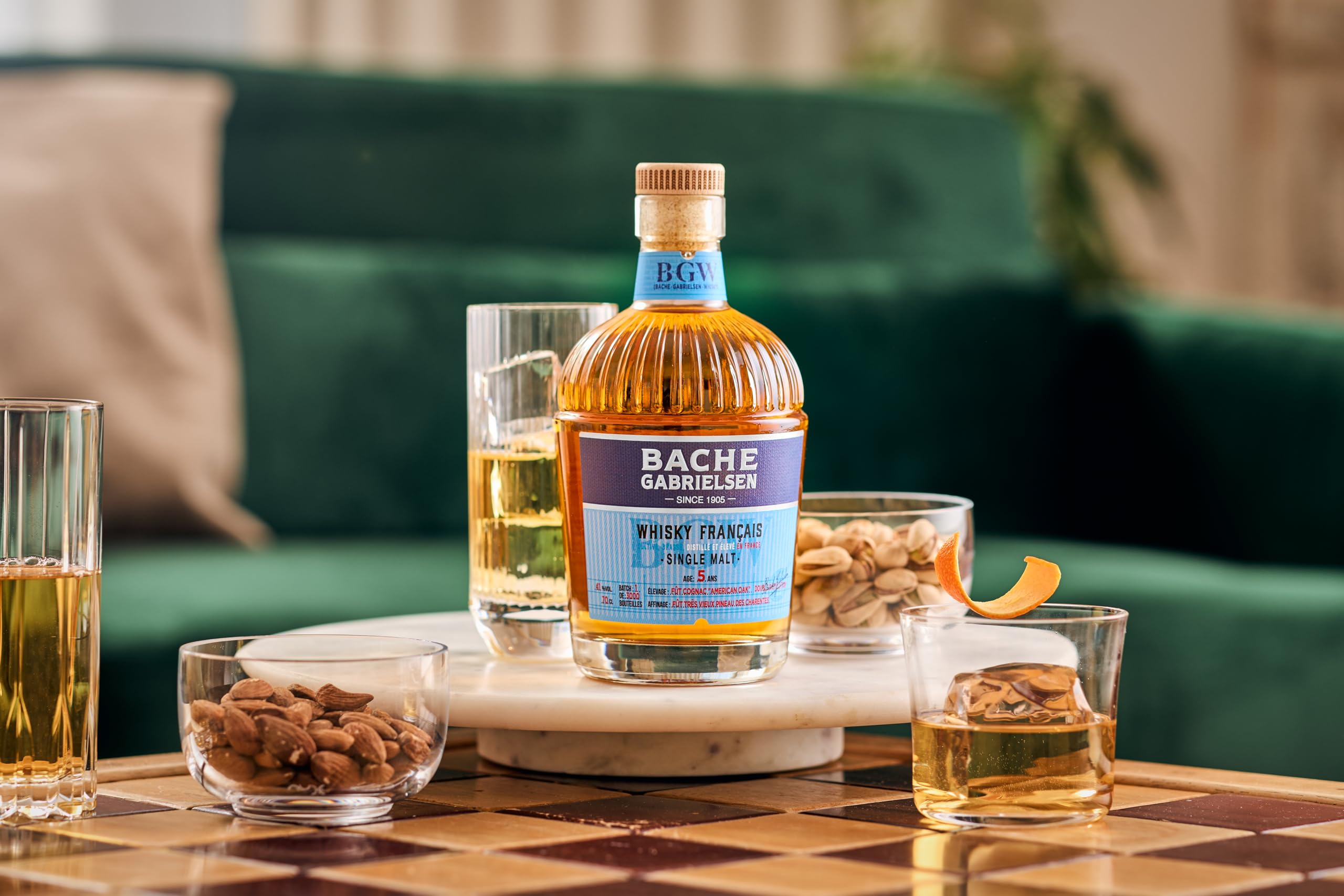 Whisky - Single Malt Whisky - Origine : France/Poitou-Charentes - 5 ans d'âge - Notes de Poire, Mirabelle & Miel - A servir en cocktail ou en digestif - 41% Alcool - 70cl