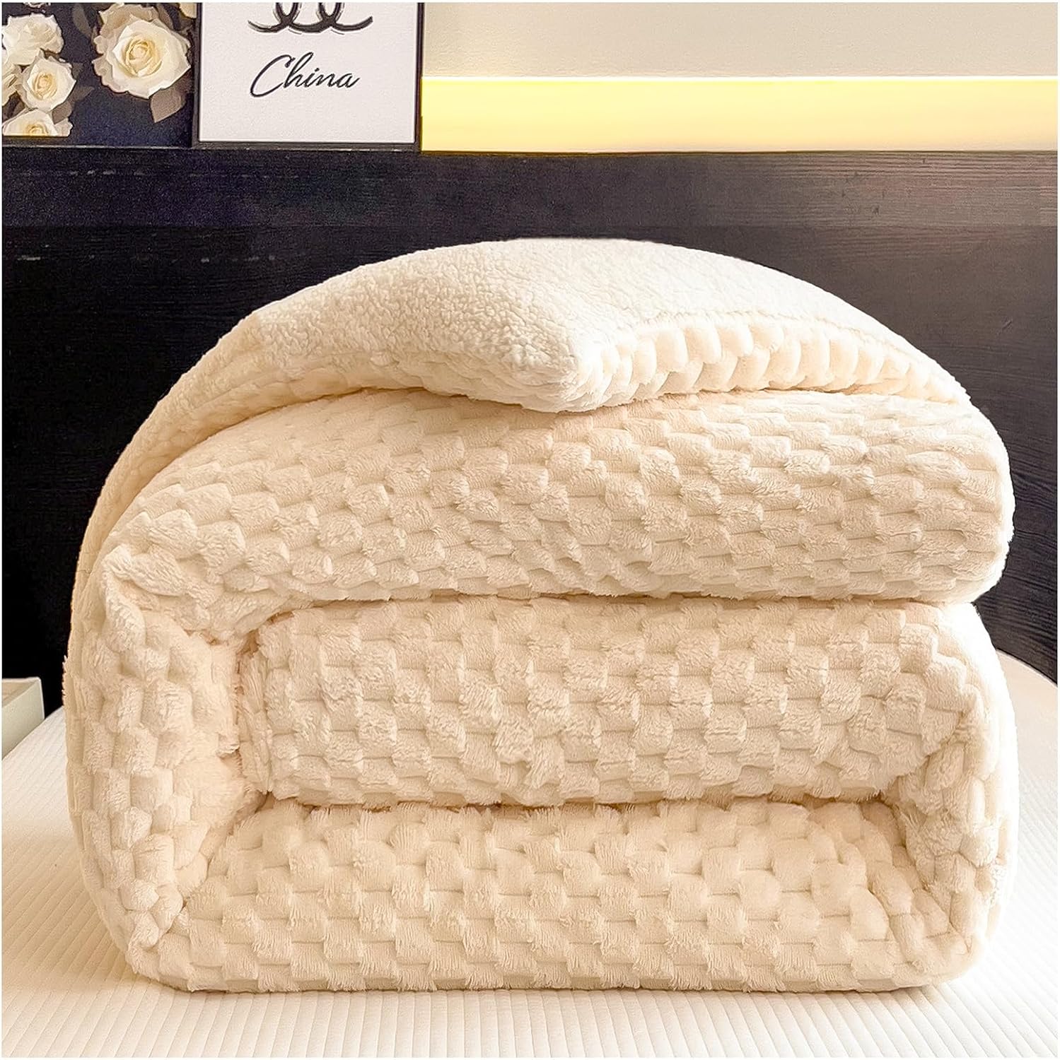 Thickened Comforter Lambswool Quilts Blankets, Warm Double-Sided Velvet Duvet Down, Lightweight Breathable Warmth Thick Bed Comforters, Lamb Milk Fleece Quilt Blanket(B,150x200cm/2.5kg)