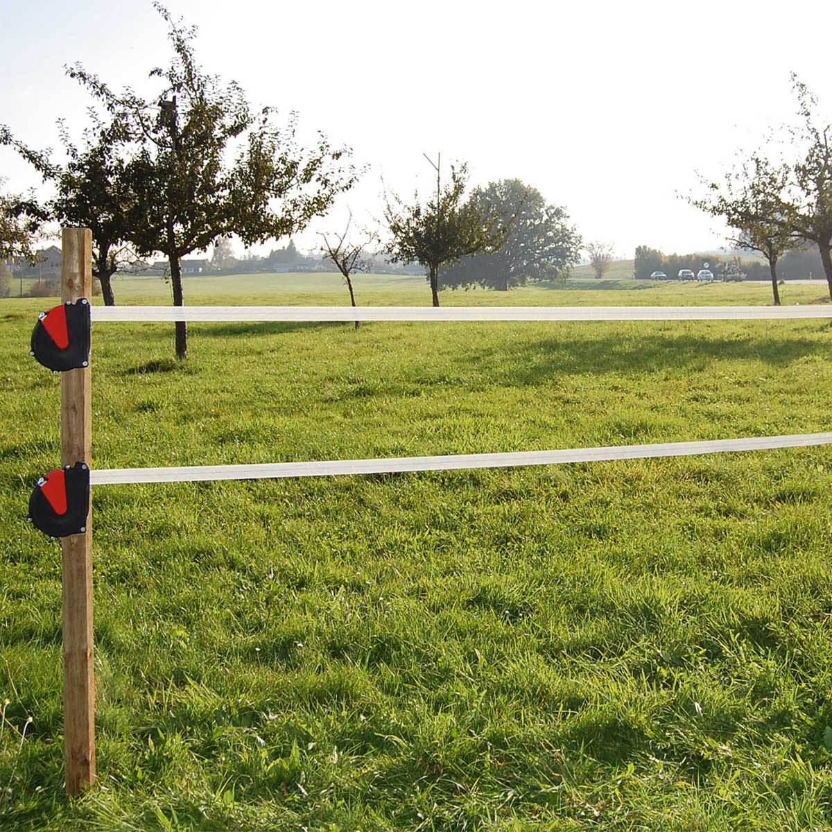 AKO Fencing FlexiGate mit 40 mm Band, Torsystem, Weidetor, Durchgang, schwarz/rot, bis 7,5 m, Pferdehalter, Landwirte, kein Verdrecken, kein Einklemmen, 441298/011