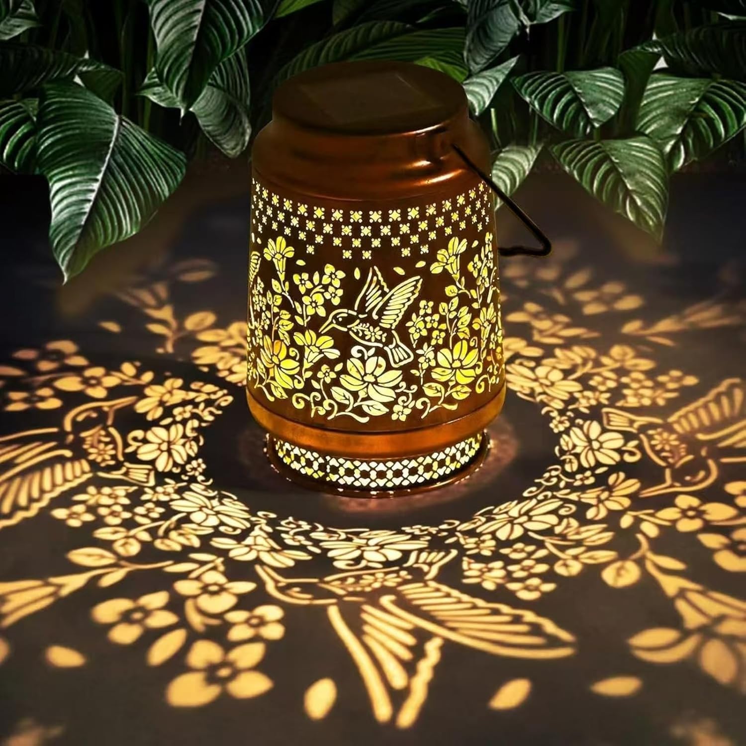 Butterfly Horse Lantern, Iron Art, Solar Energy, Courtyard, Hummingbird, Lantern, Projection Lamp, Hollow Projection Home Atmosphere