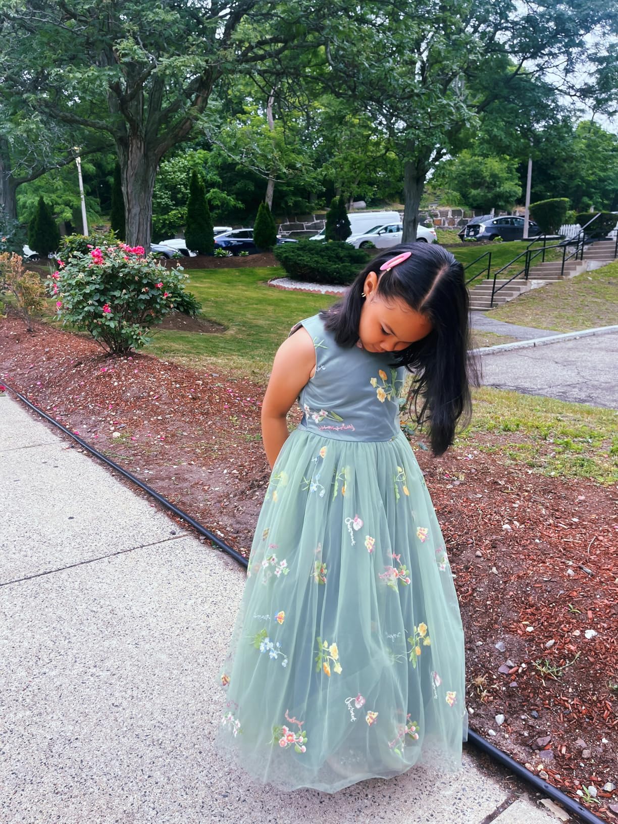Odizli Blumenmädchenkleider Ärmellos V-Ausschnitt Gestickte Prinzessin Tüllkleid Hochzeit Geburtstag Lang Ballkleid