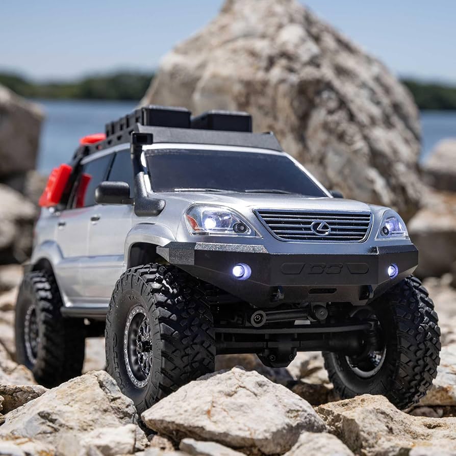 Amazon.com: Axial RC Truck SCX24 Lexus GX470: 1/24 4WD RTR