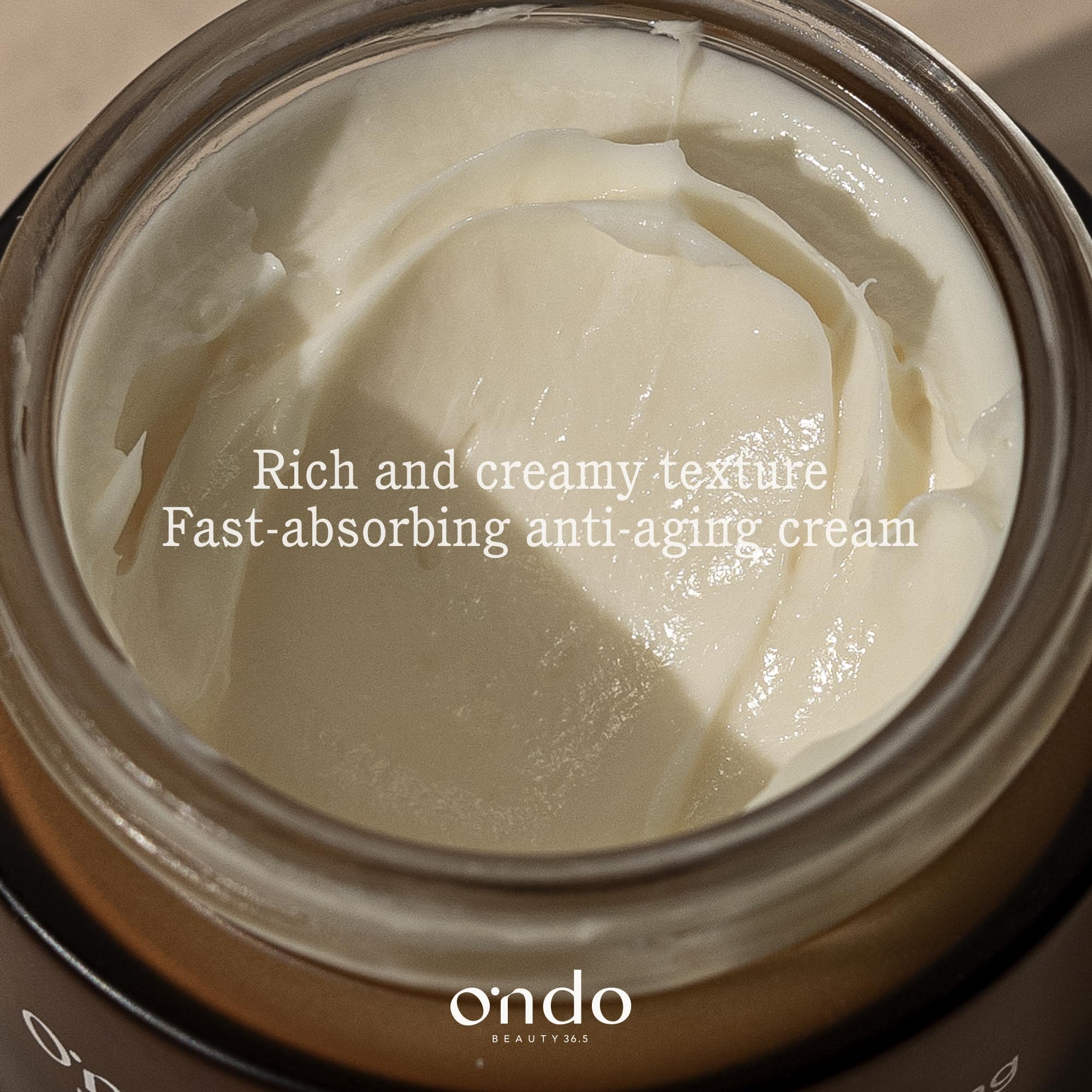Peptides & Ginseng Neck Treatment, articolo multifunzione per la vita di ogni giorno, si integra senza difficoltà nelle abitudini quotidiane, flacone da 50 ml adatto a chi cerca soluzioni pratiche sen