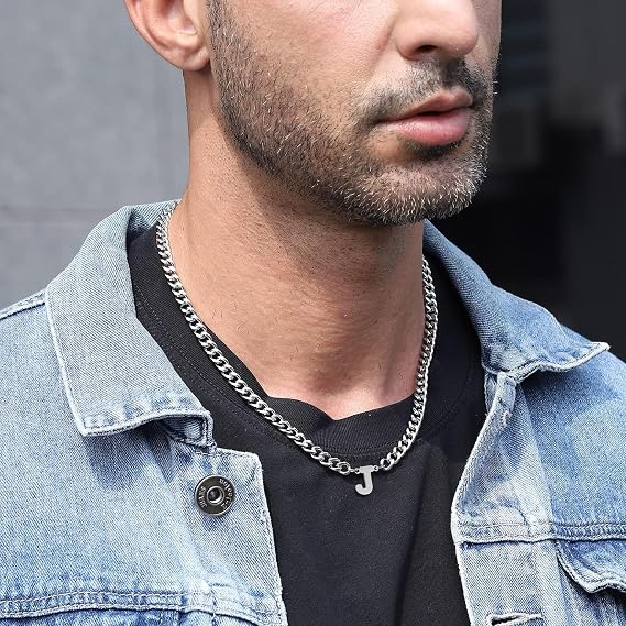 RWQIAN Silver Initial Necklace for Men Cuban Link Chain with A-Z Letter Pendant Necklace Stainless Steel Mens Initials Jewellery Gifts for Dad Husband Son Grandson Brother Fathers Day Birthday Gift