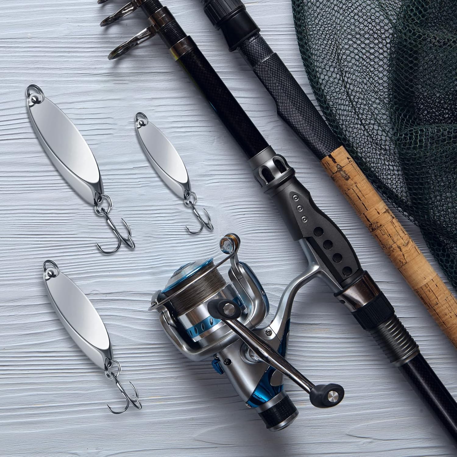 Fishing Lures Fishing Spoons Saltwater Treble Hooks Lures Hard Metal Spinner Baits 5 Sizes Casting Spoon Lures for Salmon Bass in 1/5 oz 1/4 oz 3/8 oz 1/2 oz 3/4 oz(Silver, 20 Pieces)