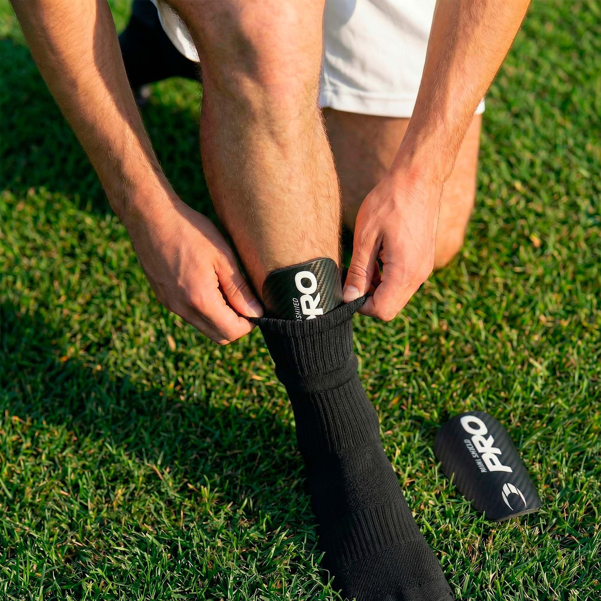 HO Soccer Mini Espinilleras Negras, Unisex, Talla Única