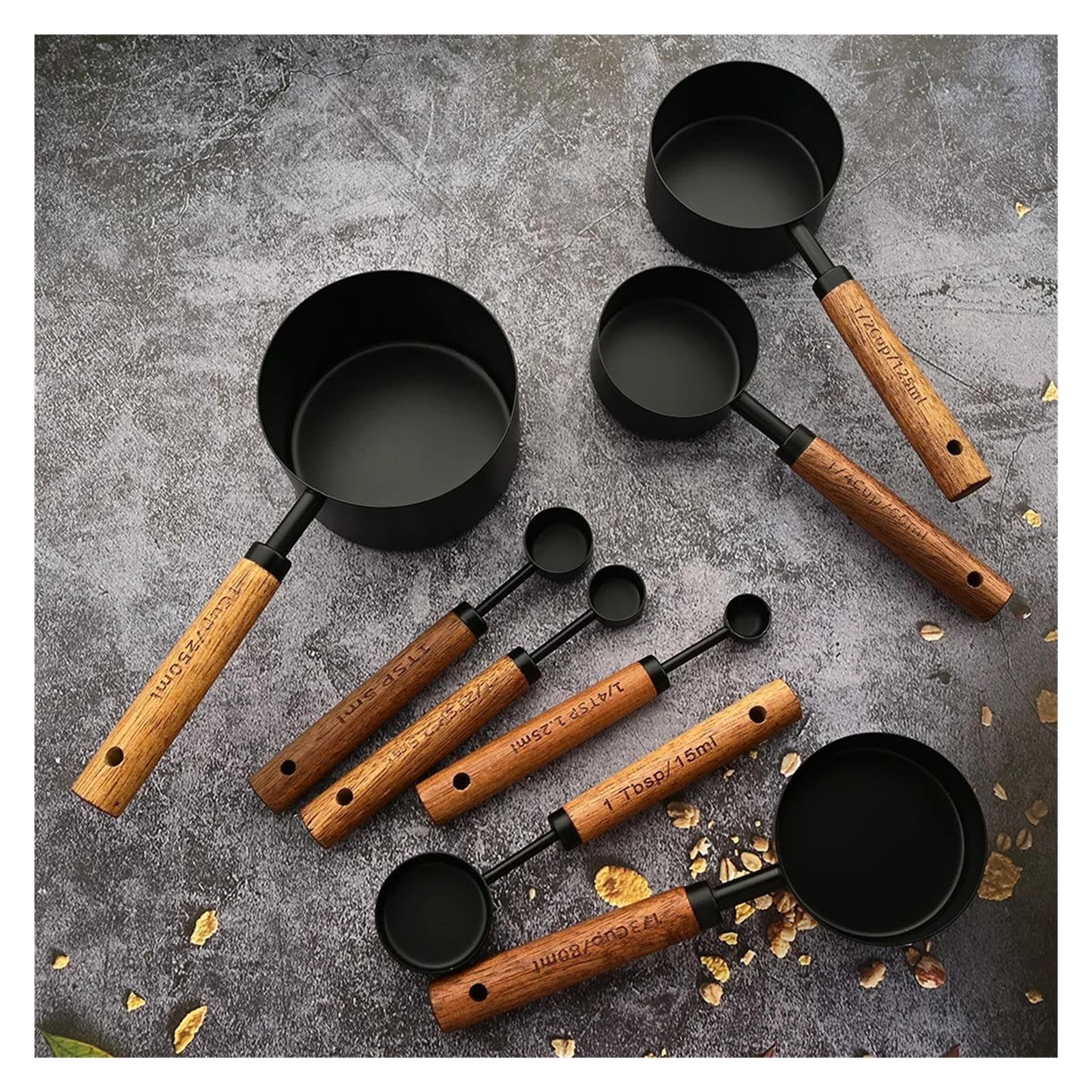 Set de tasses et cuilleres doseuses en acier inoxydable manche bois