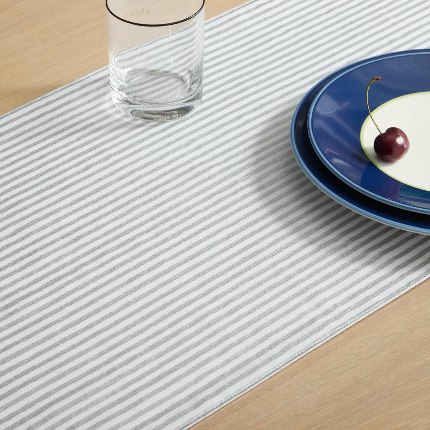 kate spade new york Hand Painted Shirting Stripe Reversible Table Runner, 100% Cotton with Metallic Print, Silver/White, 15"x72"