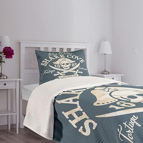 Miniatura 7 de Lunarable Colcha pirata, Shark Cove Tortuga Island Caribbean Waters Retro Jolly Roger, juego de colcha acolchada decorativa de 2 piezas con funda de