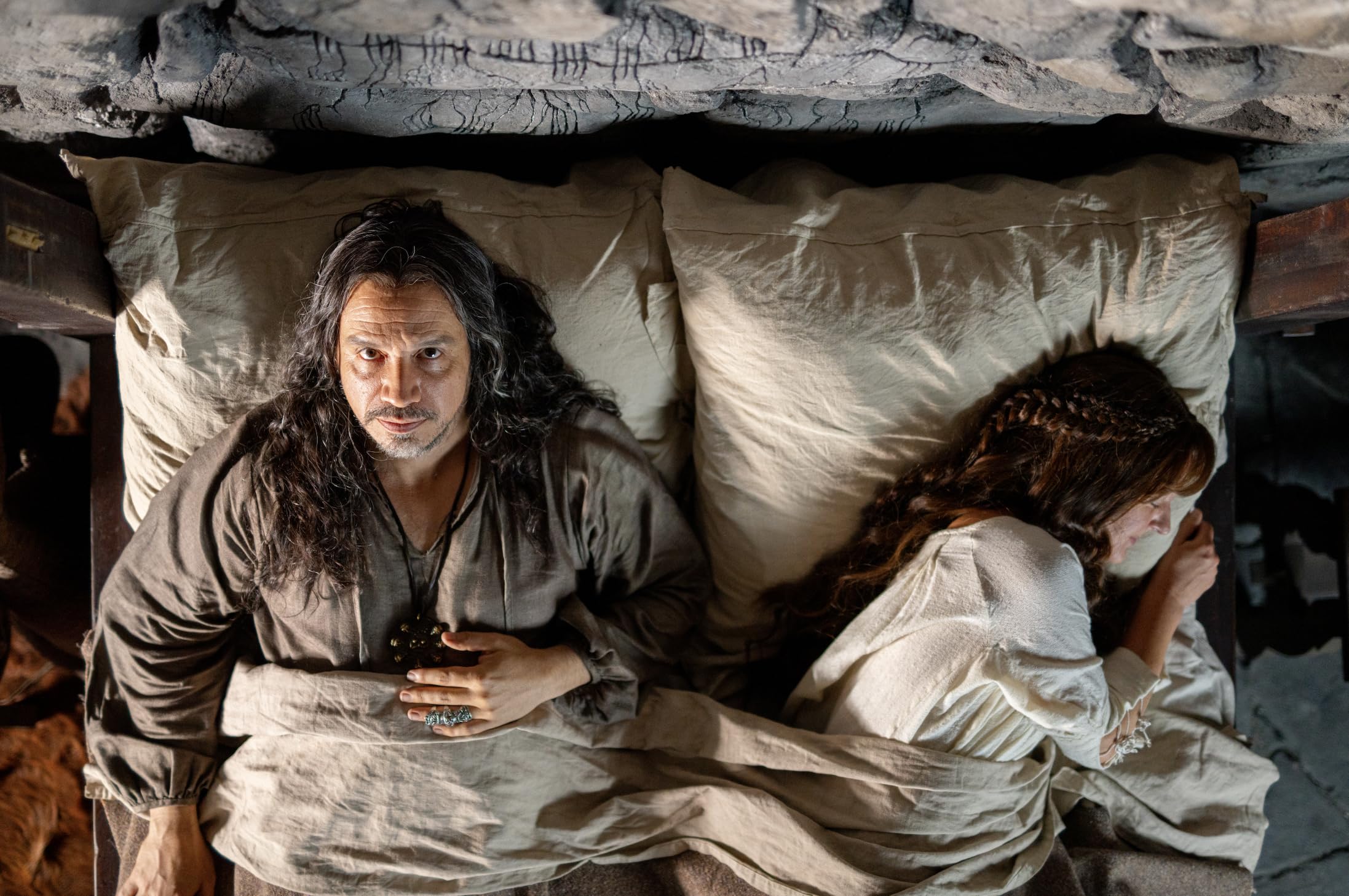Kaamelott-Deuxième volet (Partie 1) Édition épique limitée [DVD du film, Blu-Ray du film, Blu-Ray 4K du film, DVD Bonus, Making-of, Table Ronde, 22 cartes personnages et 4 visuels Collector]