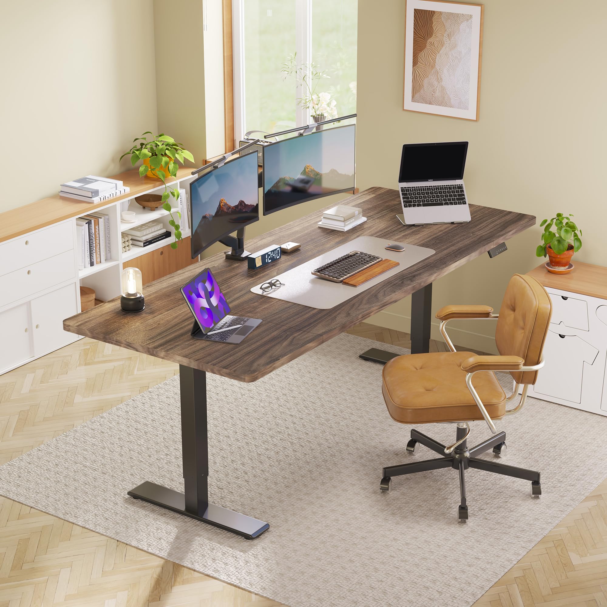 SANODESK Höhenverstellbarer Schreibtisch mit Dual-Motor 180 x 80 cm | Große Arbeitsfläche, 72–121 cm höhenverstellbar, 90 kg belastbar, 4 Speicherpositionen, leiser Antrieb (Braun+Schwarz)