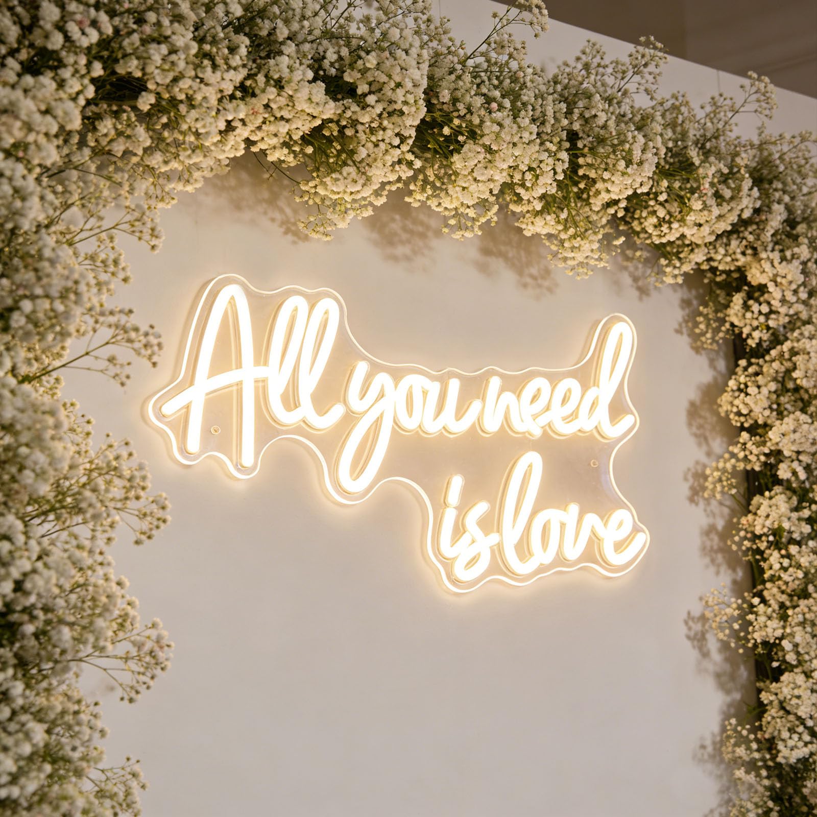 All You Need Is Love Neon Sign Bright LED Neon Light Back Wall Art Signs for Wedding Check-In Wall Wedding Company Beauty Salon Valentine's Day Themed Event