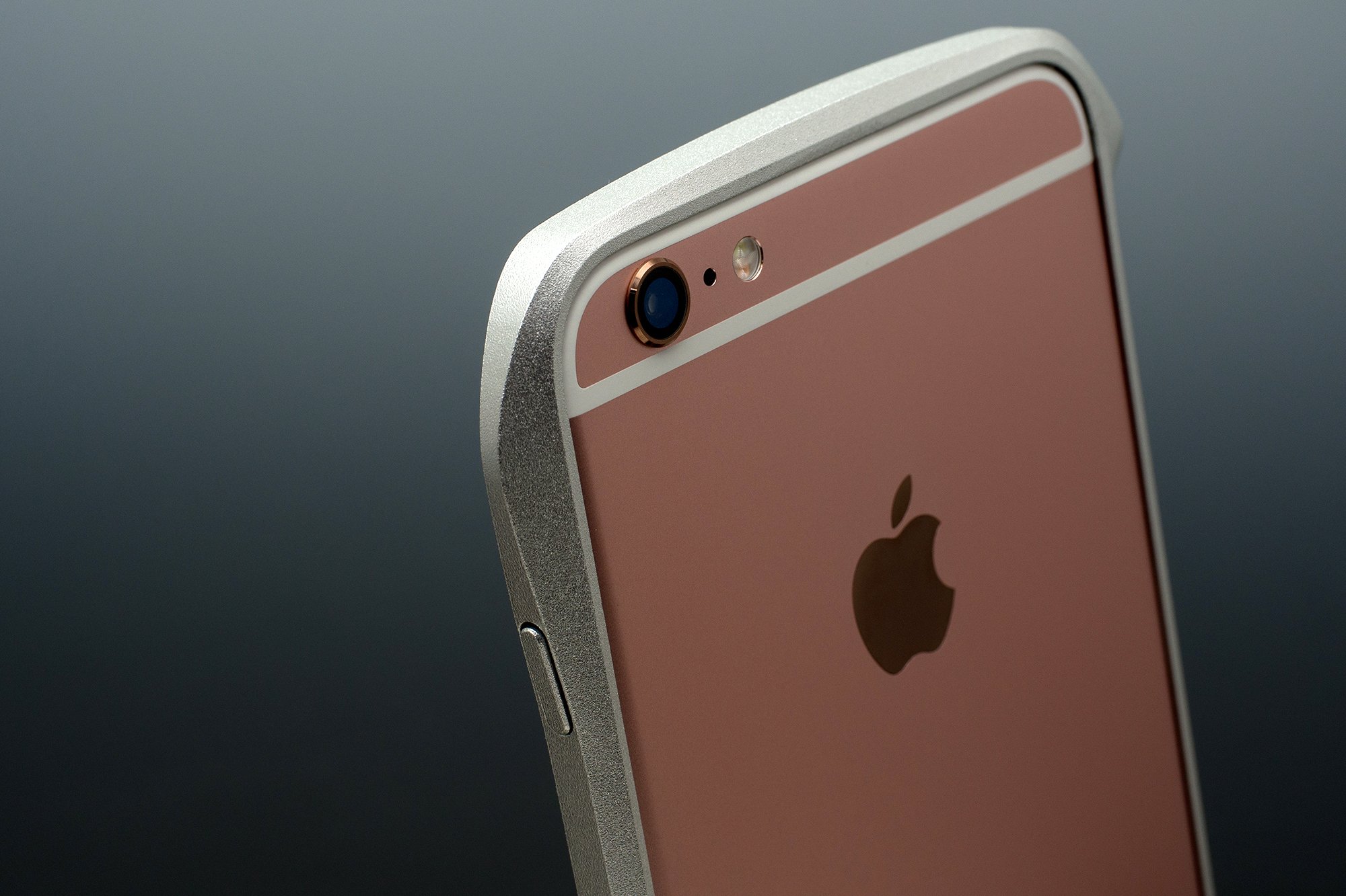 新品【iPhone6＋】【iPhone6S＋】DeFF社 バンパー CLEAVE Aluminum Bumper for iPhone 6s Plus | Deff Corporation