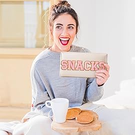 Y1tvei Large SNACKS Cosmetic Bag - Preppy Pink Snacks Chenille Varsity Letter Makeup Bag, PU Leather Waterproof Toiletry Bag Zipper Pouch for Purse Travel Cosmetic Organizer Gift for Women(Shell Gold)