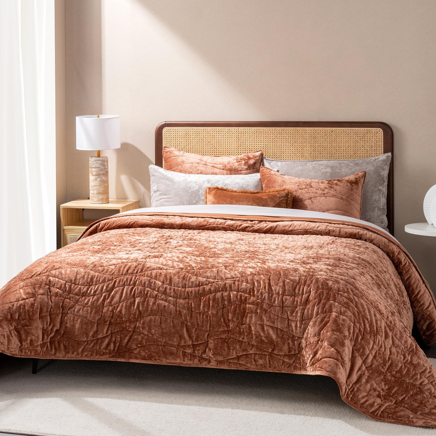 EVERGRACE Luxury Velvet Quilt King Size, Ultra Soft Wave Crushed Velvet Bedding Set, Lightweight Quilted Comforter Set for All Season, Oversized Bedspread Coverlet with 2 Shams, Burnt Orange King Wave Burnt Orange