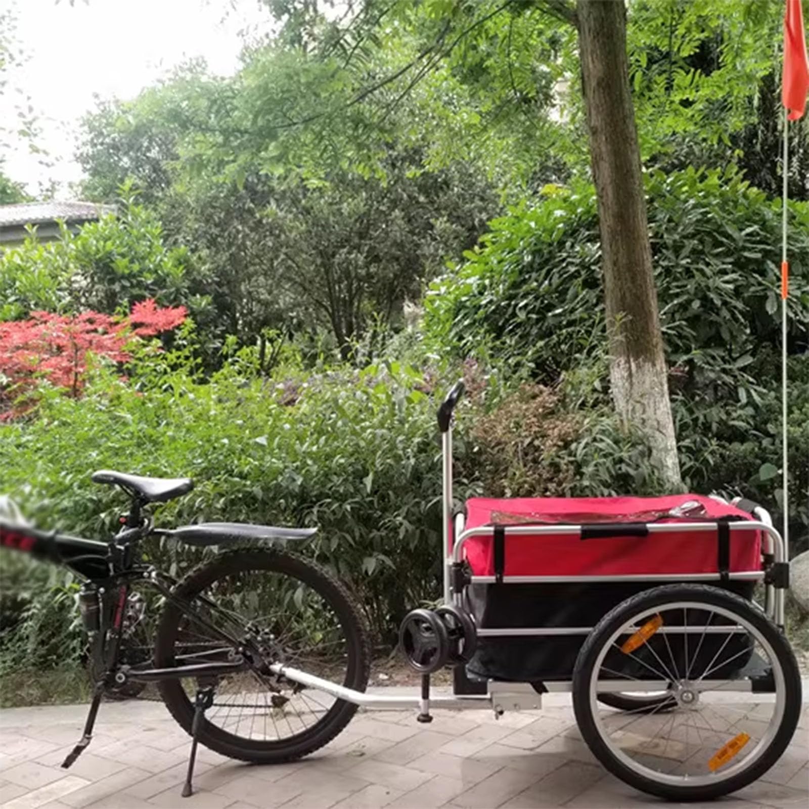 Remorque de vélo pour le camping et les aventures tout-terrain, design pliable pour un rangement et un transport faciles, compatible avec les vélos électriques