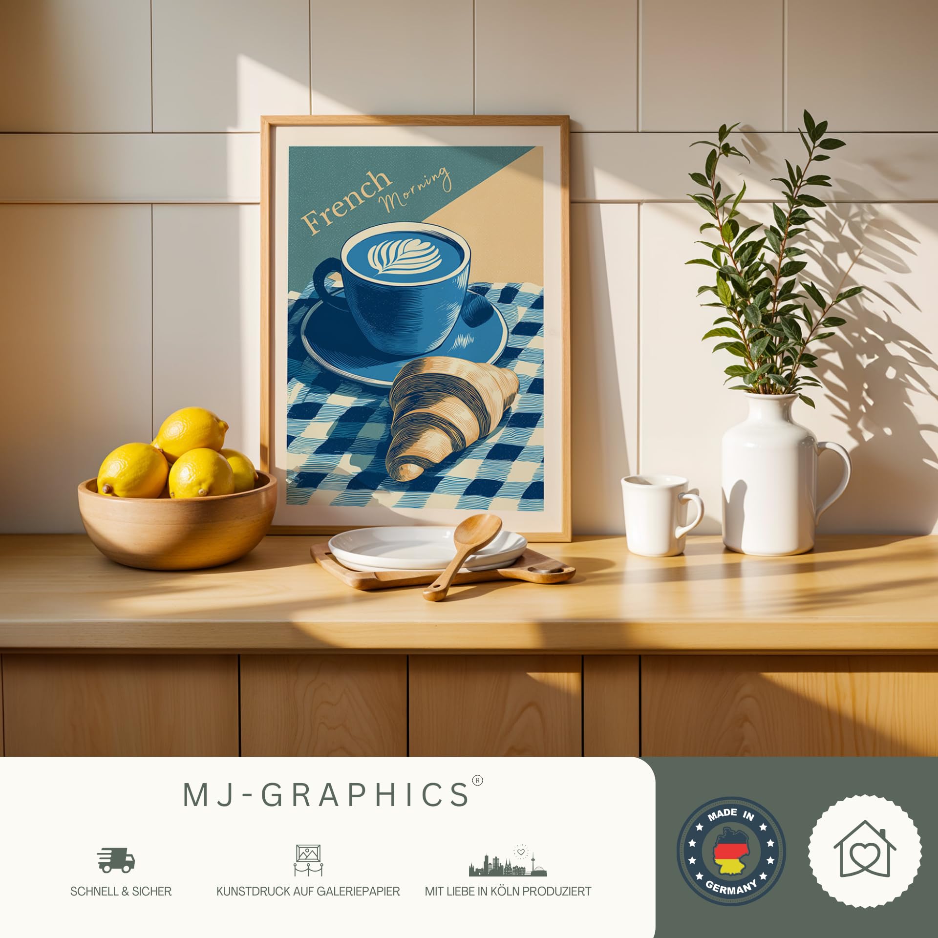 MJ-GRAPHICS® Kaffee Poster French Morning Küche Wandbild Retro Deko mit Croissant – Französisches Frühstücksposter für Frühstücksecke oder Esszimmer – A2 Poster mit Rahmen Holz Braun