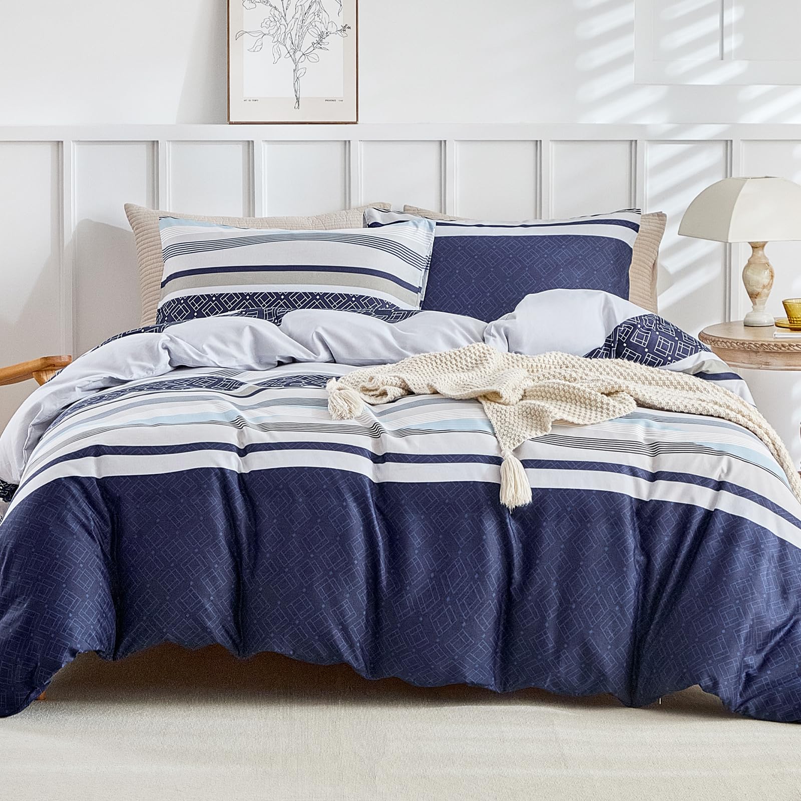 Tokokimo Duvet & Cover for 180cm Bed, Microfibre Bohemian Pattern 3-Piece Set (1x260x240cm Duvet Cover + 2x65x65cm Pillowcases), Blue/White — image 1