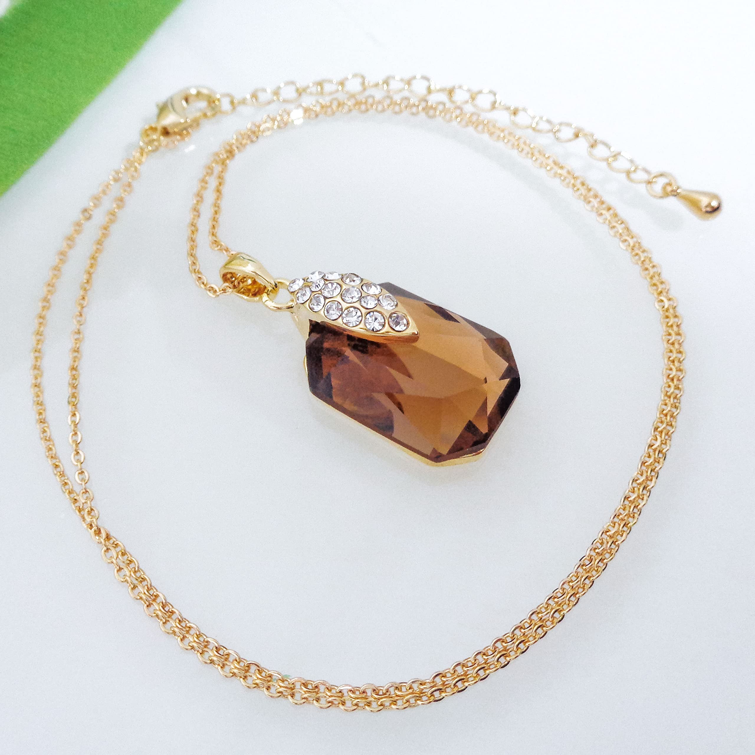 Collar con colgante de circón cuadrado de cristal chapado en oro de 18 quilates 16 +2, Zinc, Circonia cúbica 5
