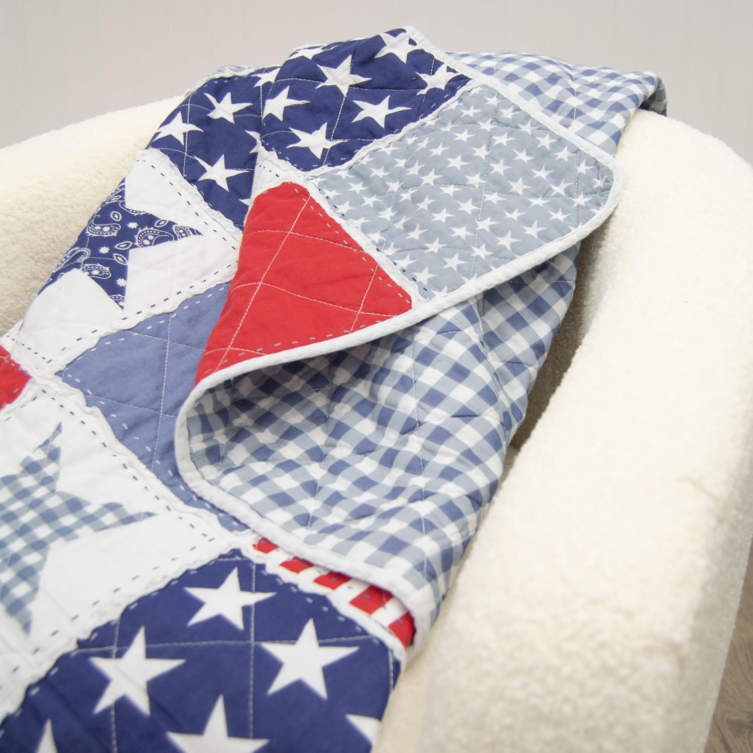 Donna Sharp Stars & Stripes Cotton Quilted Throw/Blanket. Includes a 55" x 60" Quilted Pieced Throw. Machine Washable - Perfect for Americana Rustic Decor