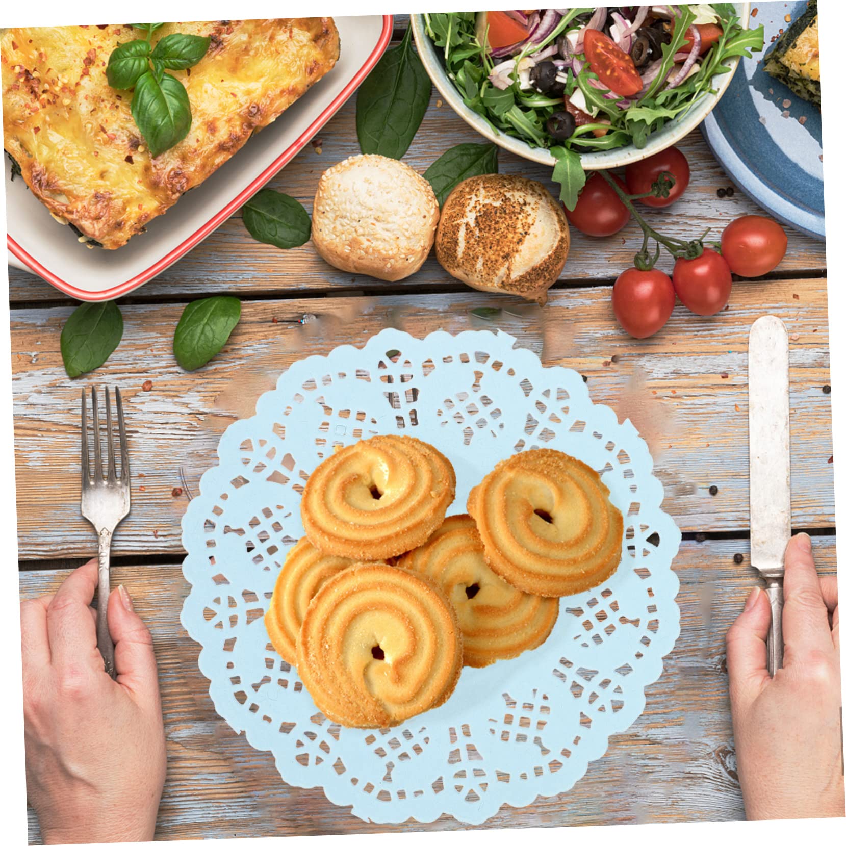 NAMOARLY 2 Round Placemat Cup Holder Coaster Dining Table Decor Dining Room Table Decor Round White Tablecloth Paper Coasters for Home White Tablecloths Placemats Dessert Paper Doilies