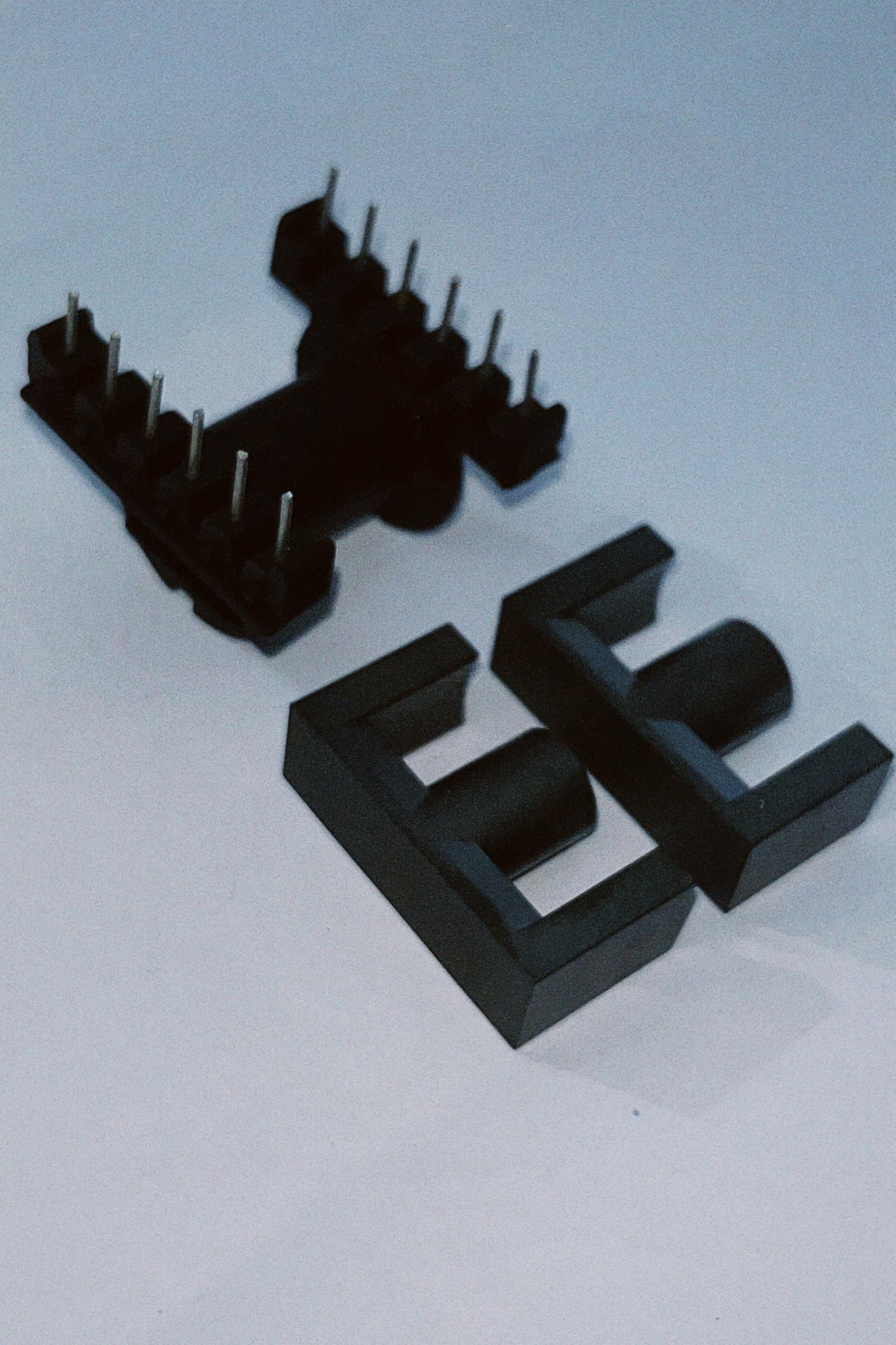 ETD 29 Ferrite Core with 12 Pin Horizontal Bobbin Set of 1 For 1 Transformer